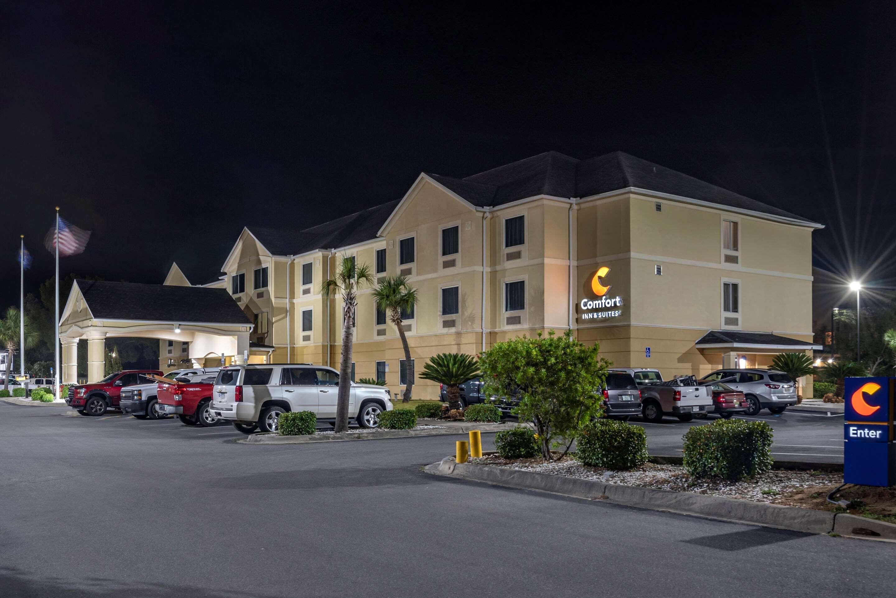 Comfort & I-10 Hotel 3*