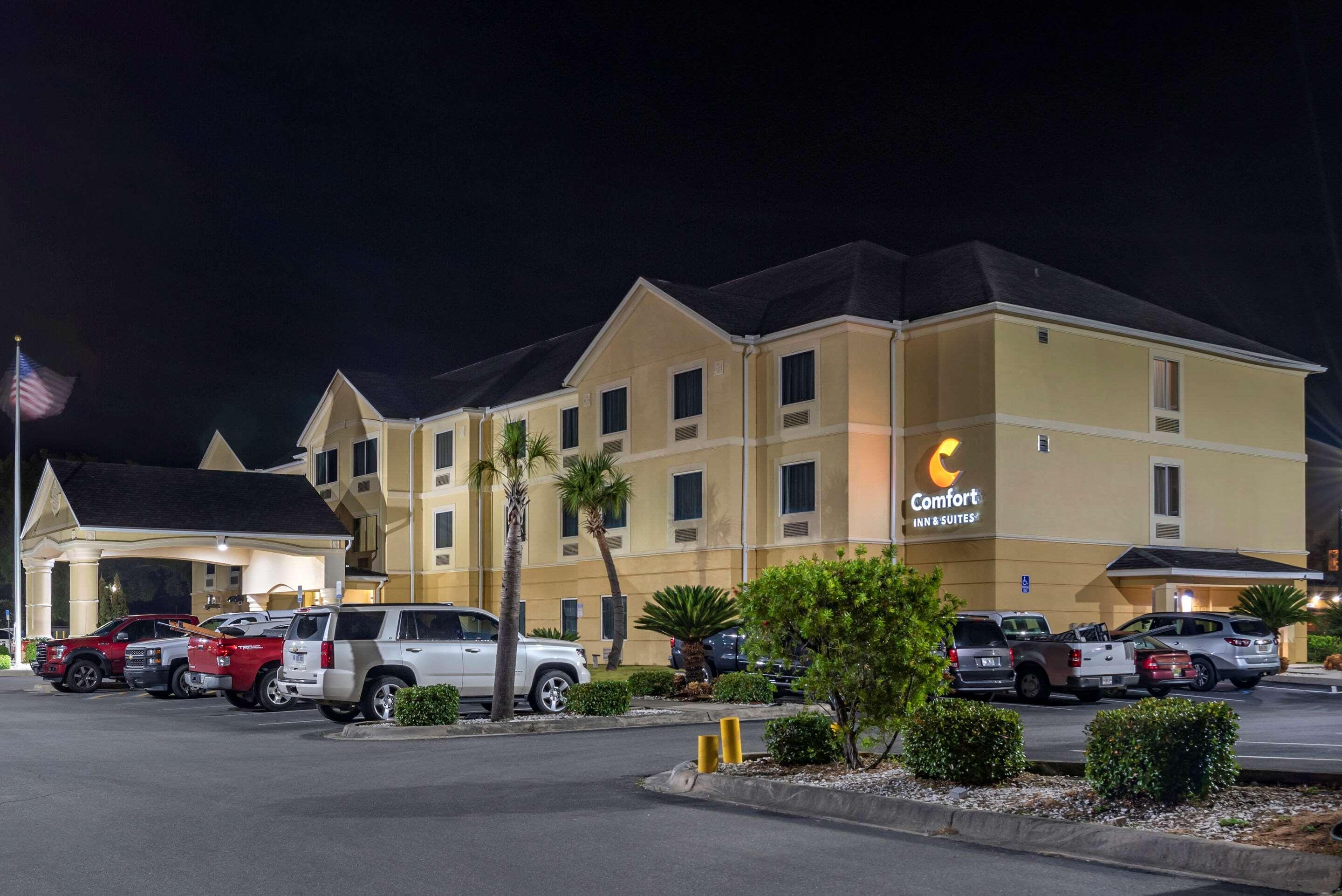 Comfort & I-10 Hotel