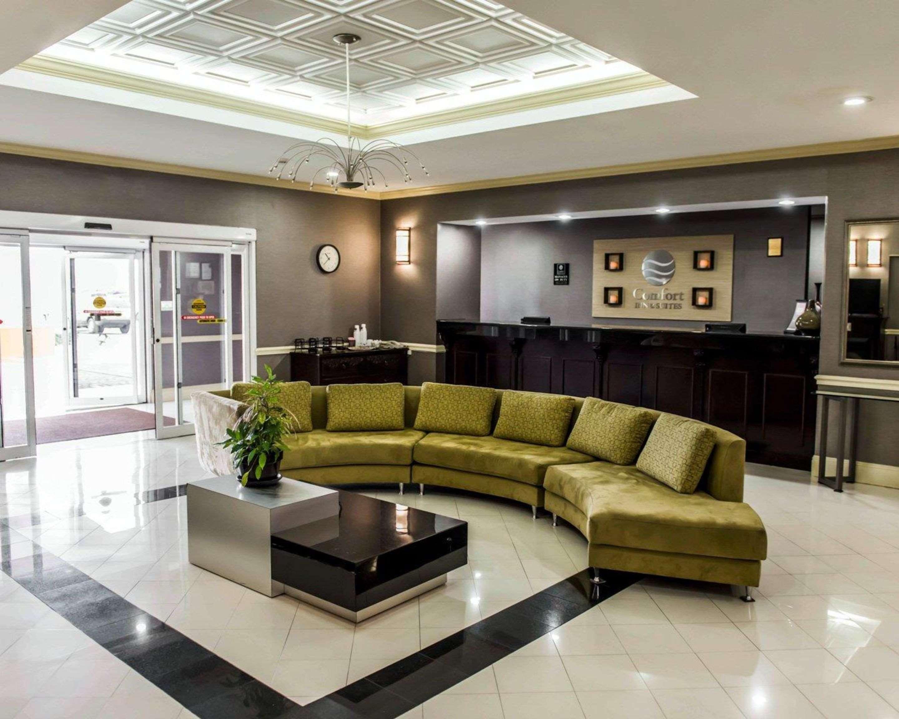 Hotel Comfort & I-10