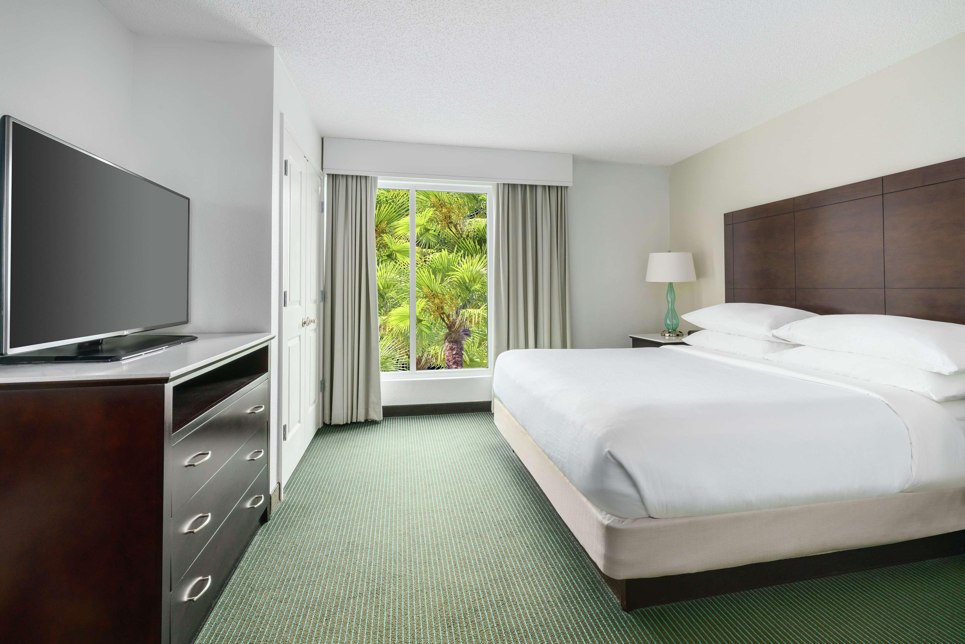 Resort Embassy By Hilton Orlando Buena Vista 3*