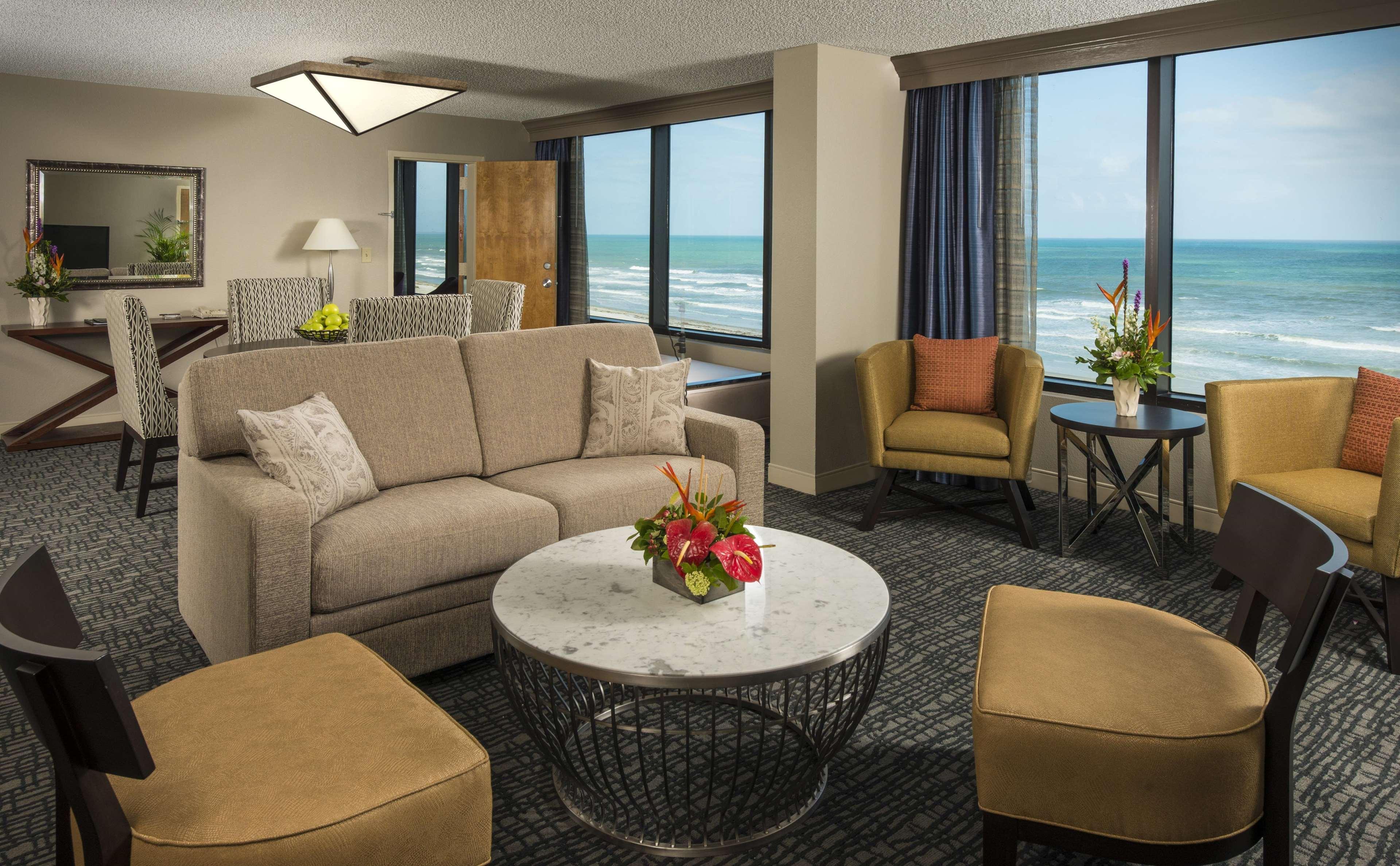 Hilton Cocoa Oceanfront 4*