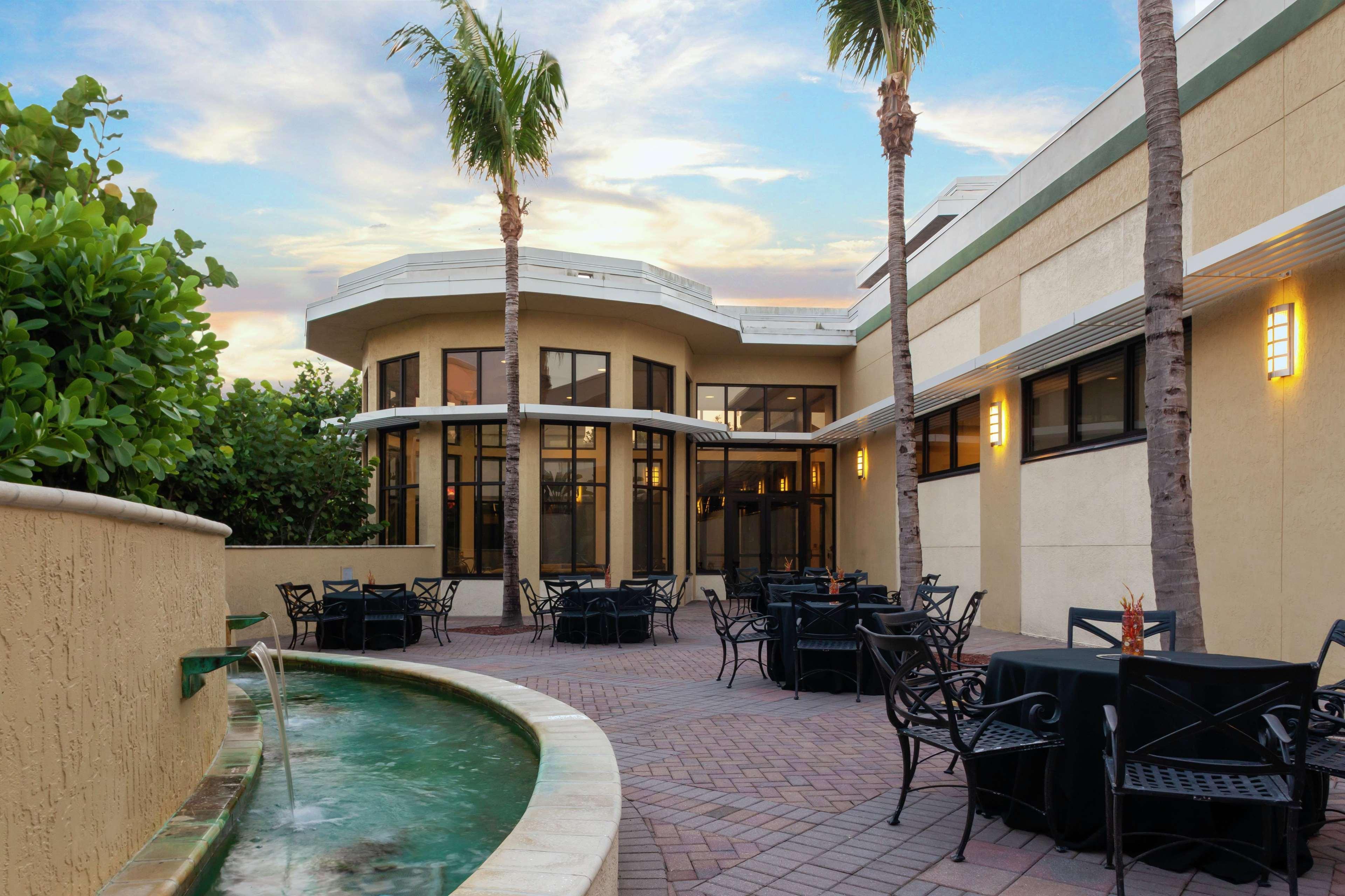 Doubletree By Hilton Palm Gardens Palm Beach Gardens