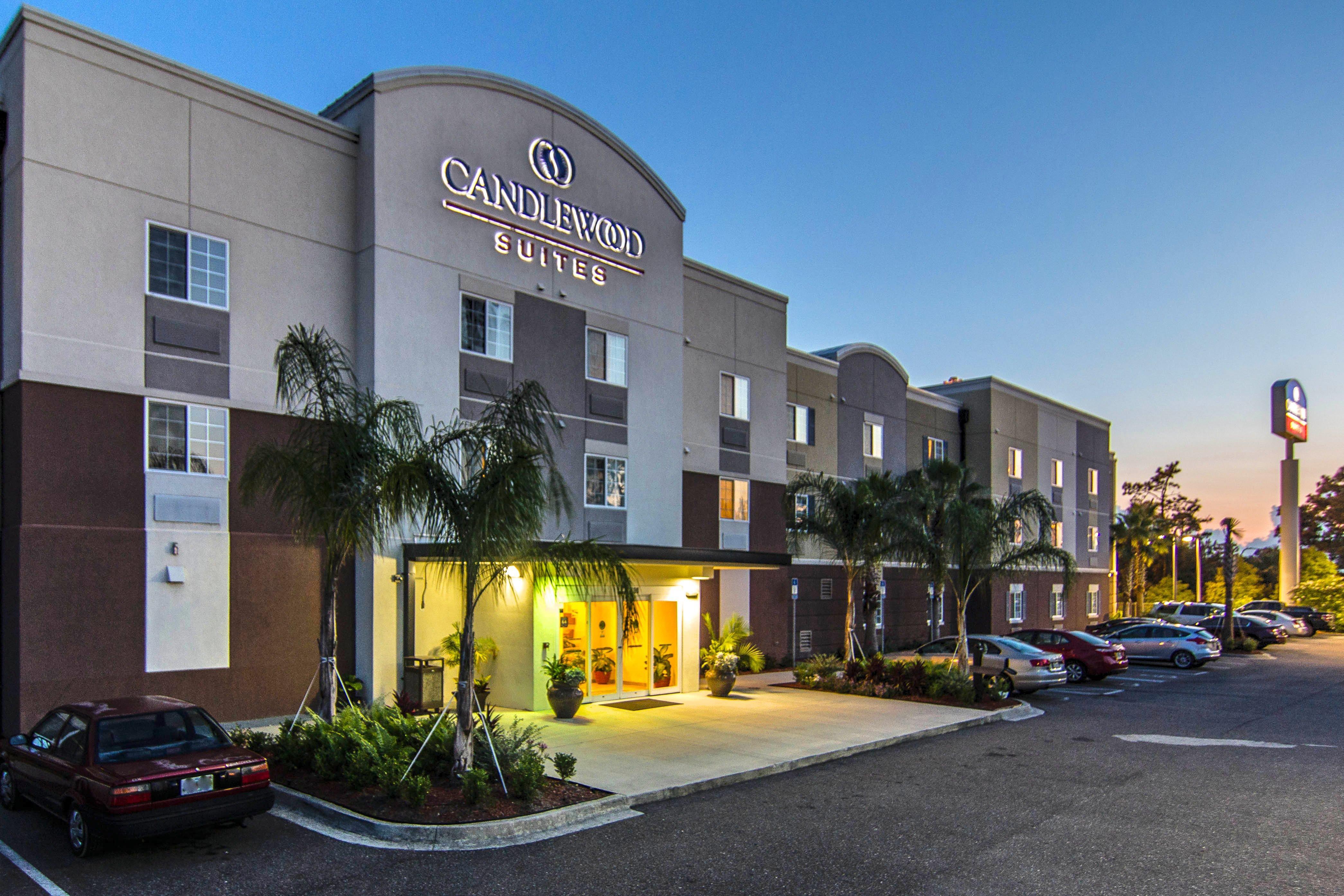 Candlewood East Merril Road By Ihg 2*