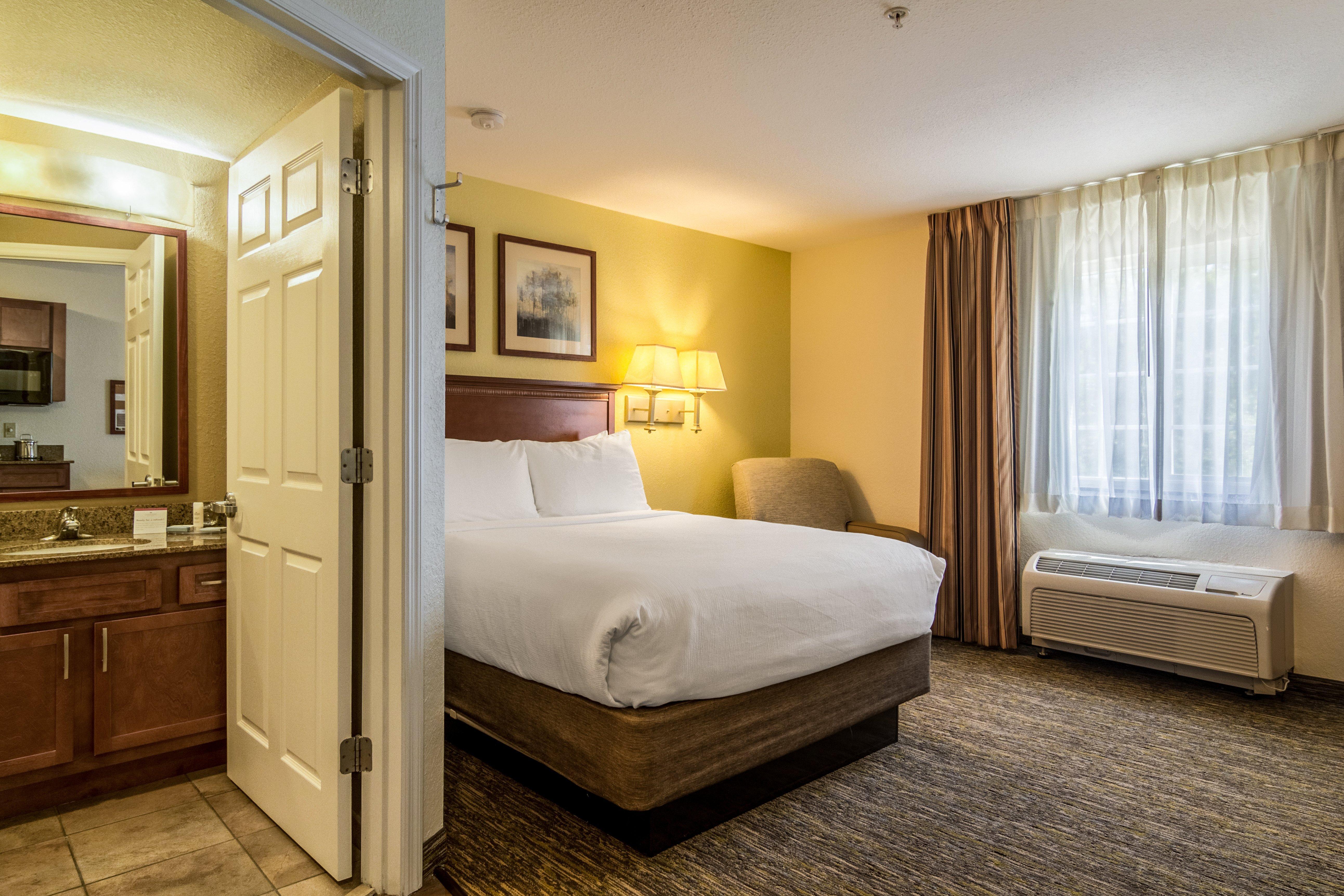 Hotel Candlewood East Merril Road By Ihg Jacksonville