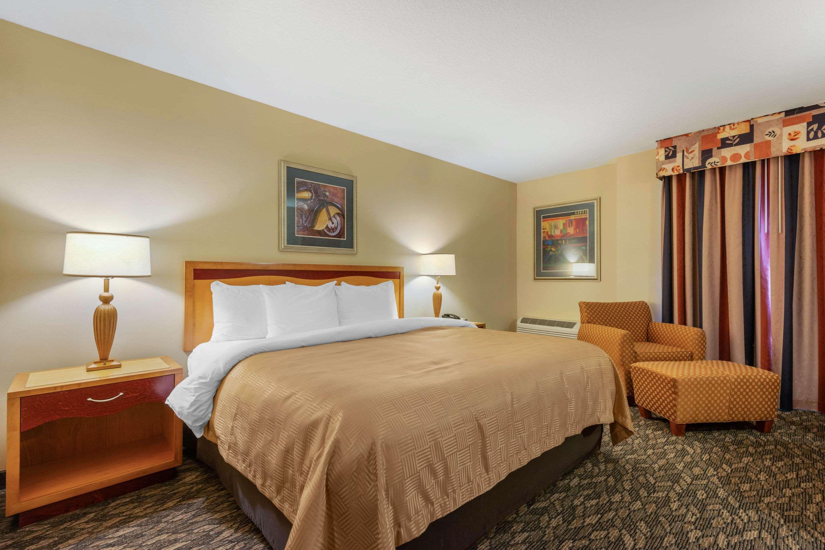 Clarion Ormond At Destination Daytona Inn 2*