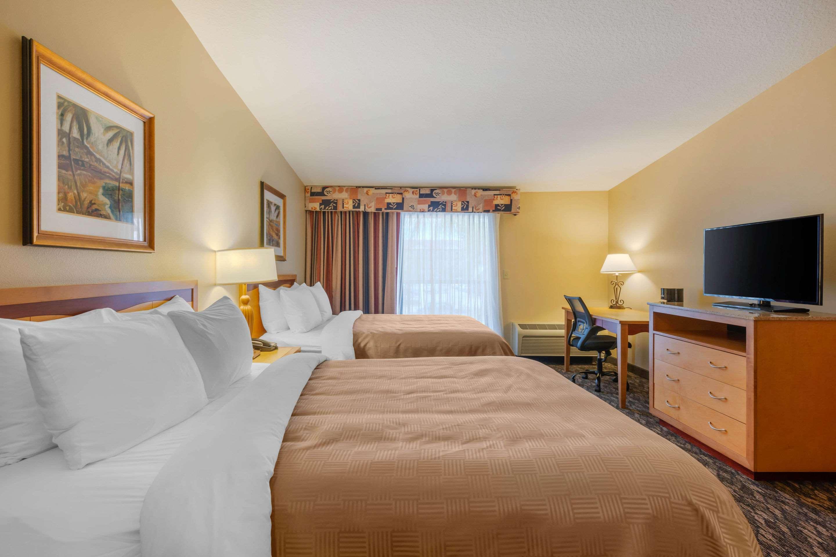 Clarion Ormond At Destination Daytona Inn 2*