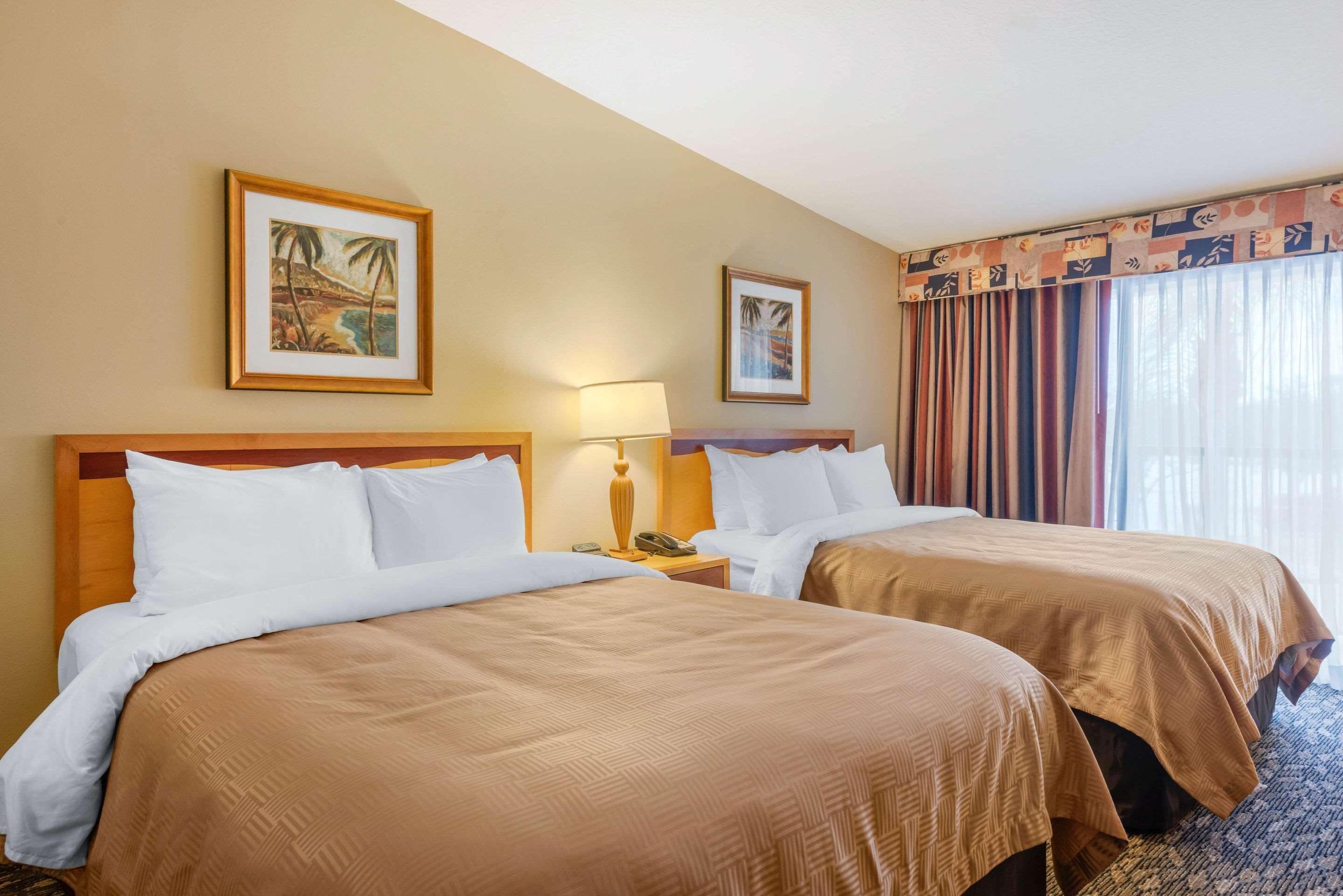 Clarion Ormond At Destination Daytona Inn
