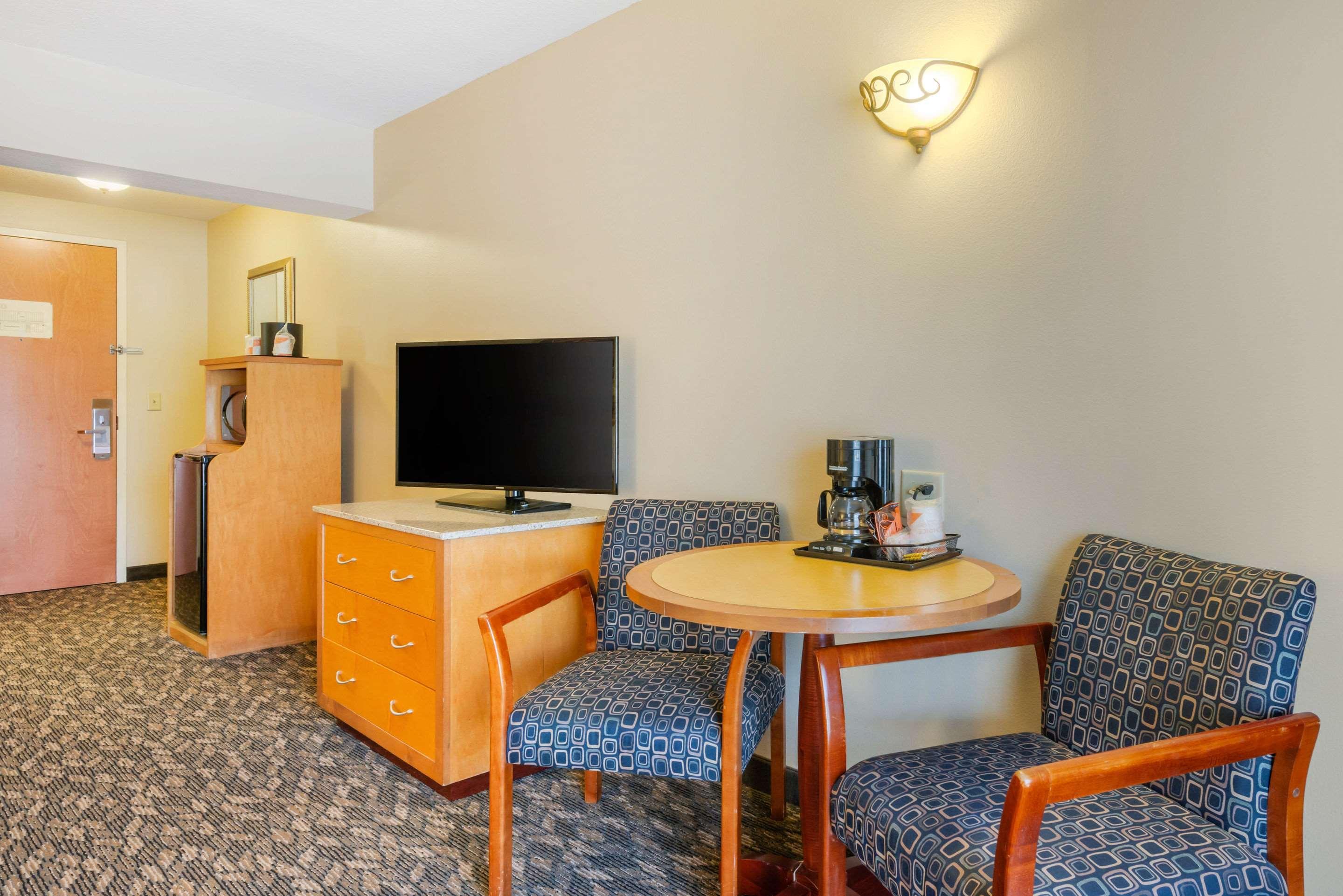 Clarion Ormond At Destination Daytona Inn