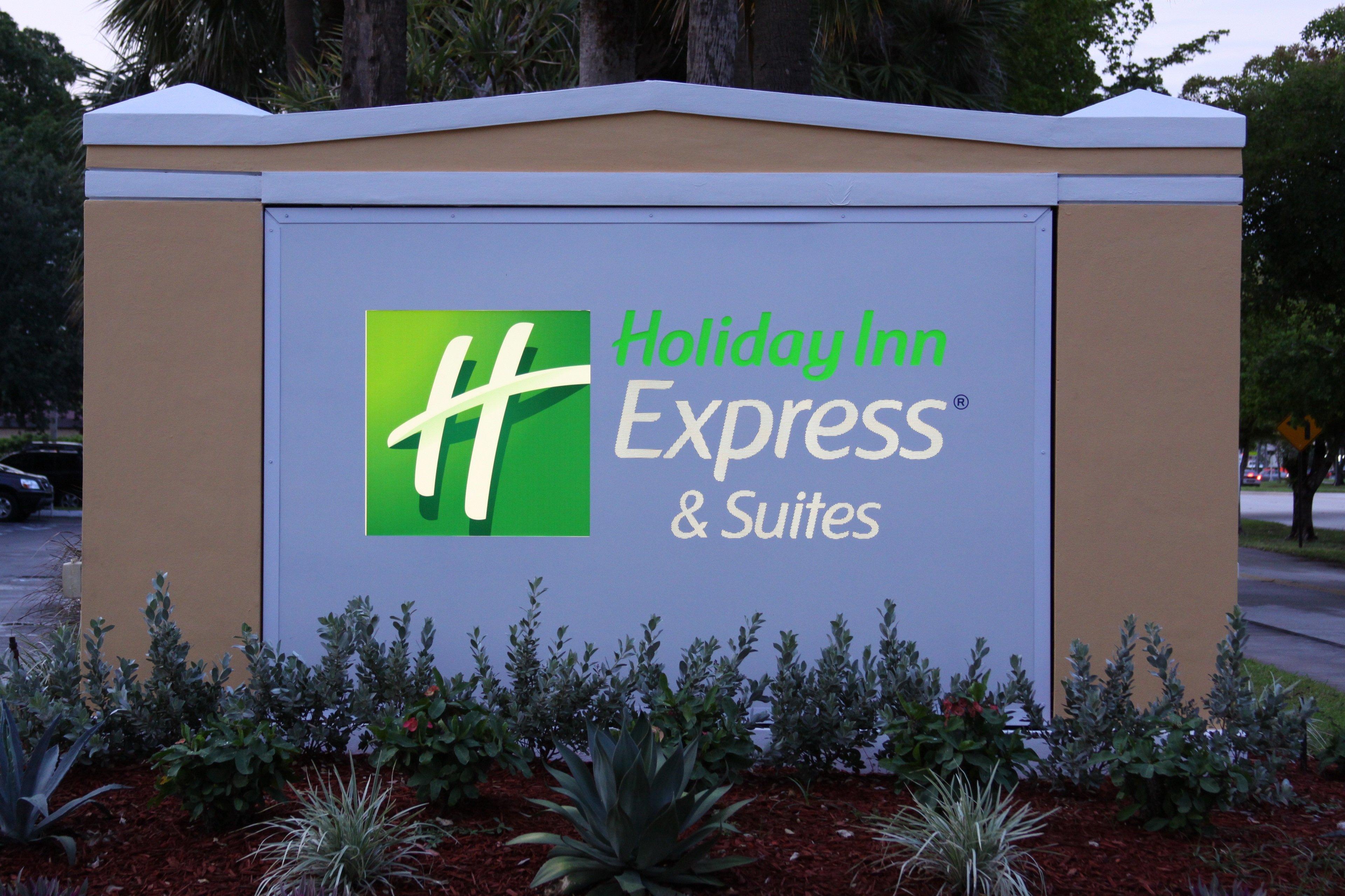 Hotel Express & Ft. Lauderdale-plantation By Ihg 3*