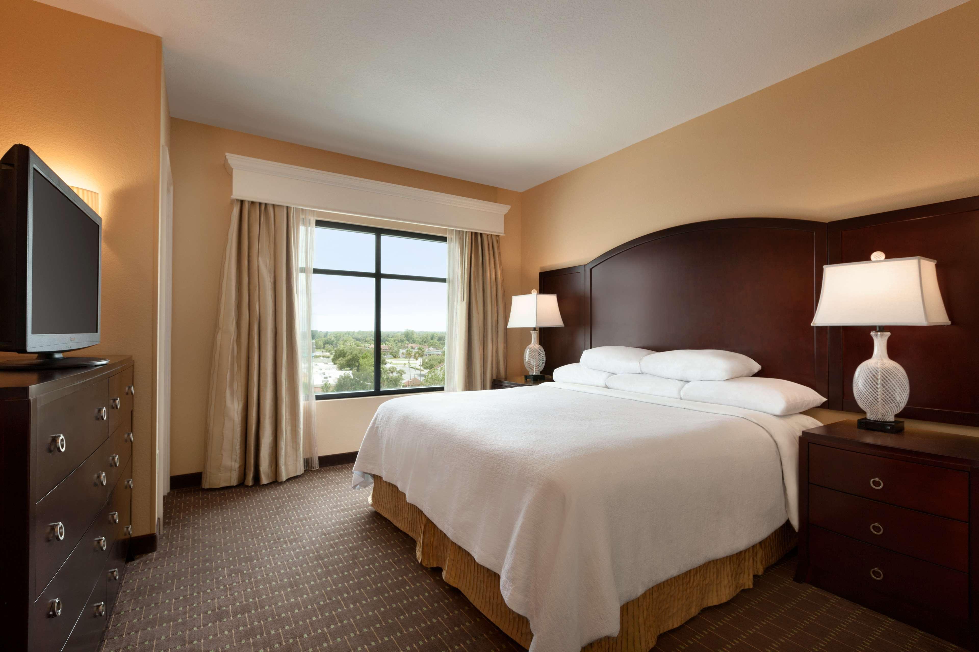 Hotel Embassy By Hilton Orlando Buena Vista South
