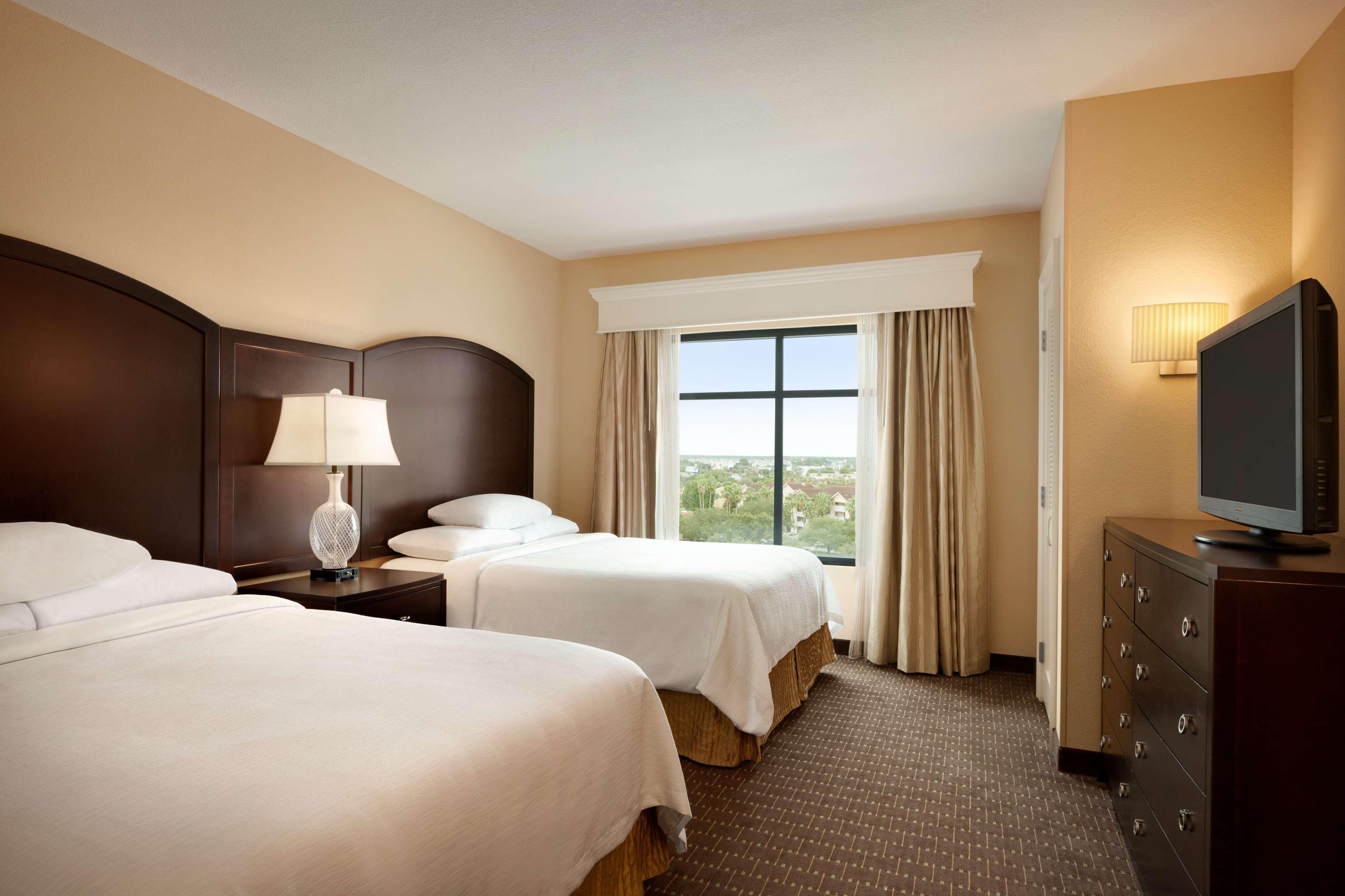 Hotel Embassy By Hilton Orlando Buena Vista South 4*