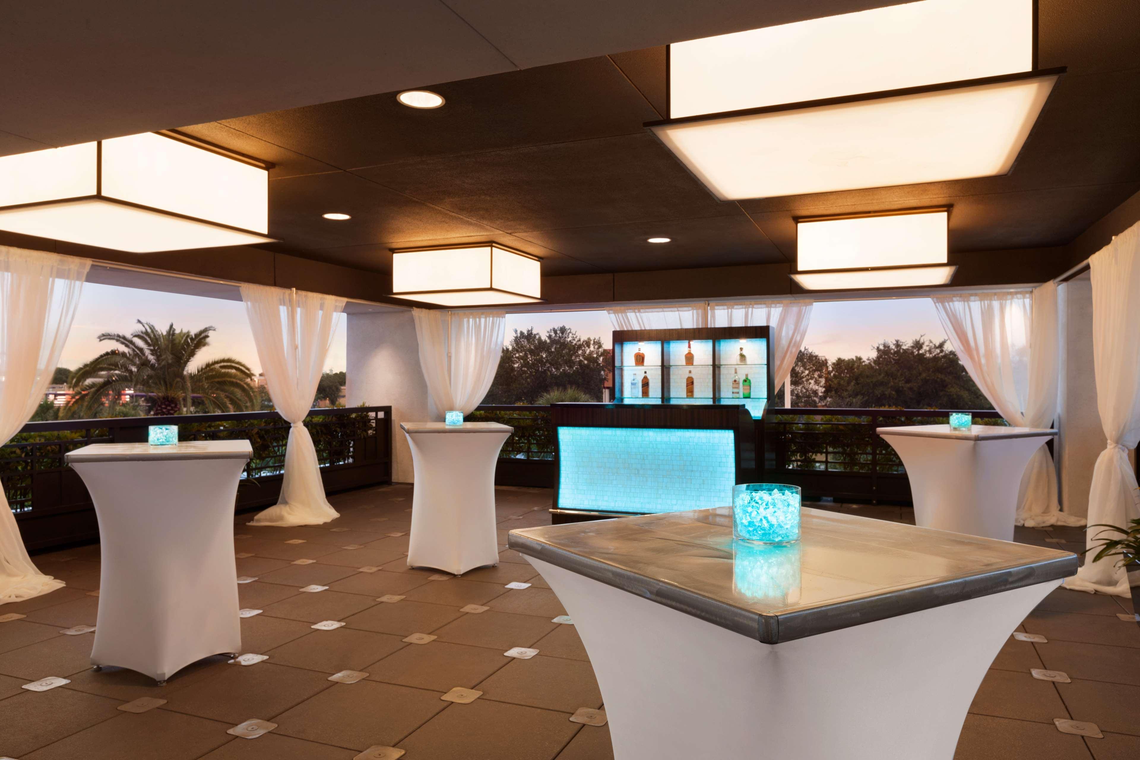 Hotel Embassy By Hilton Orlando Buena Vista South