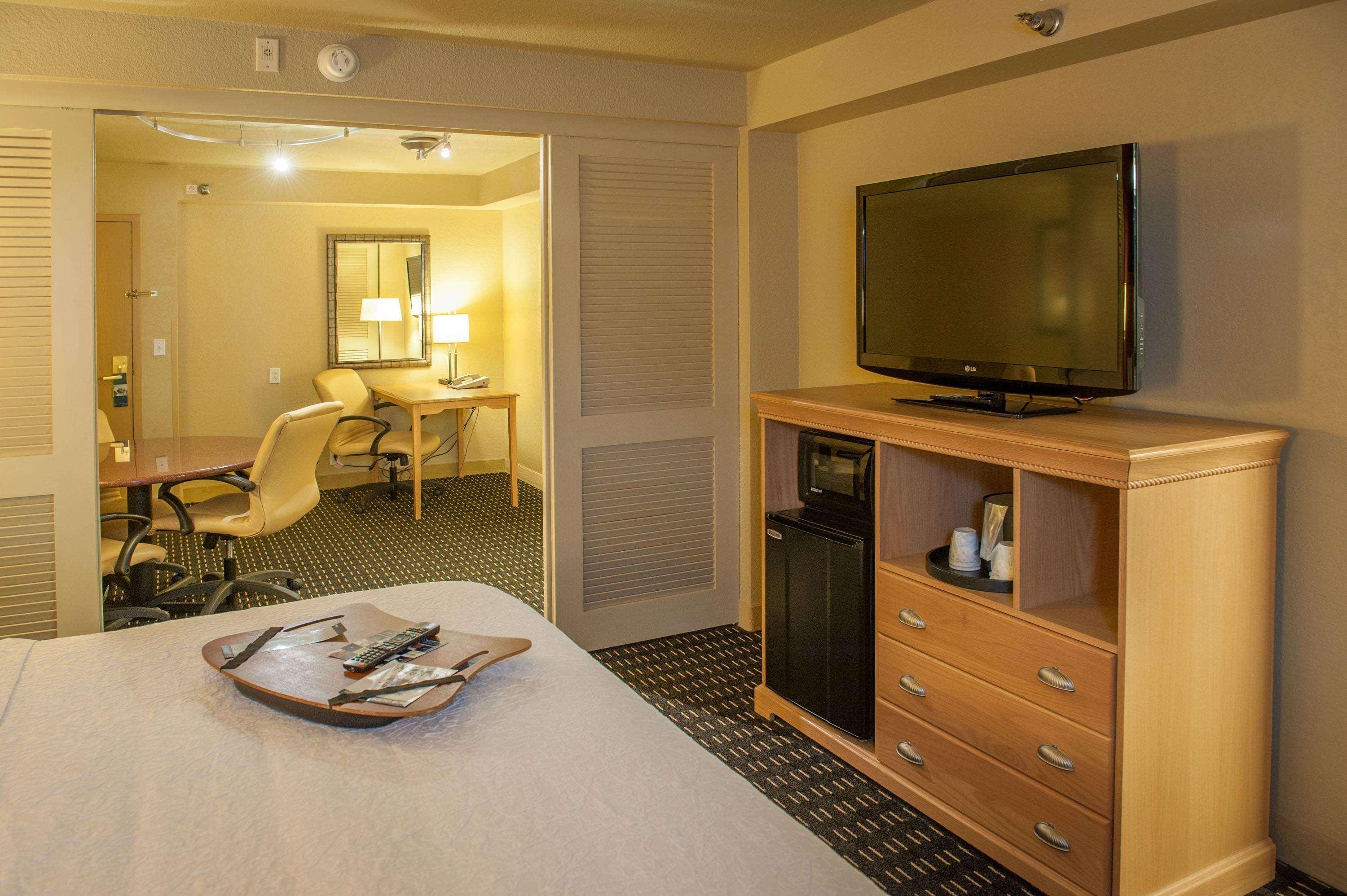 Hampton Pensacola-airport Hotel 3*
