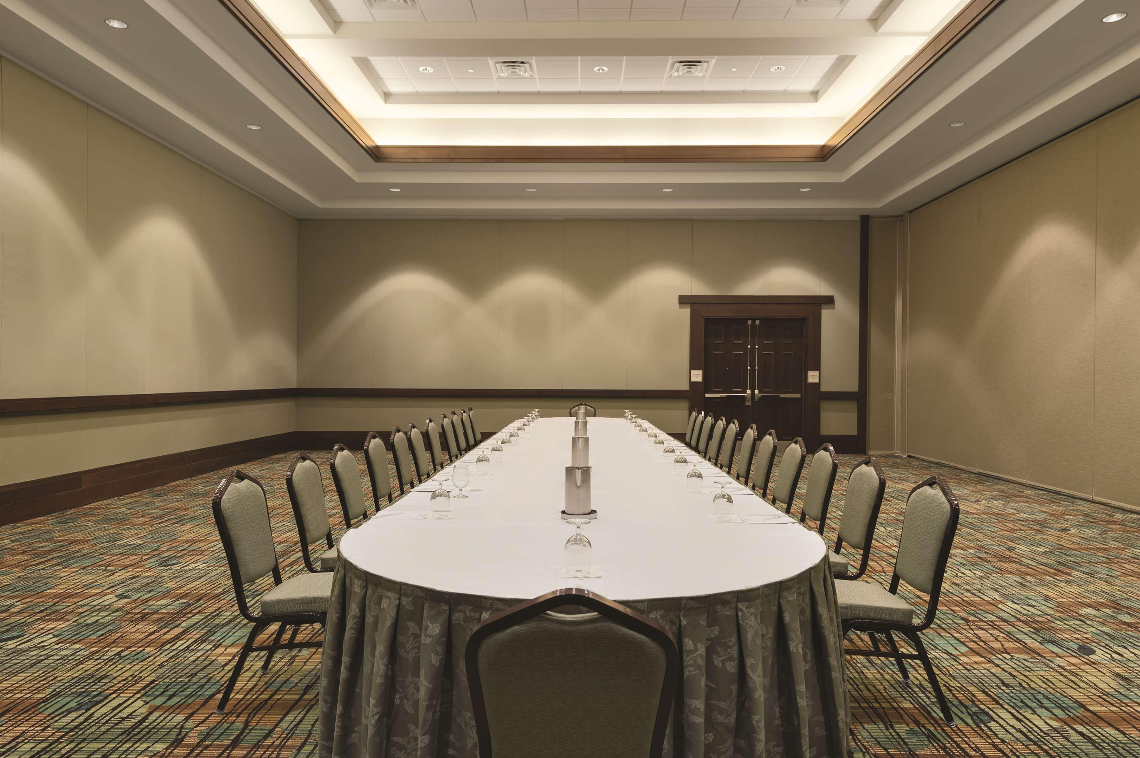 Hotel Embassy By Hilton Orlando Buena Vista South Kissimmee