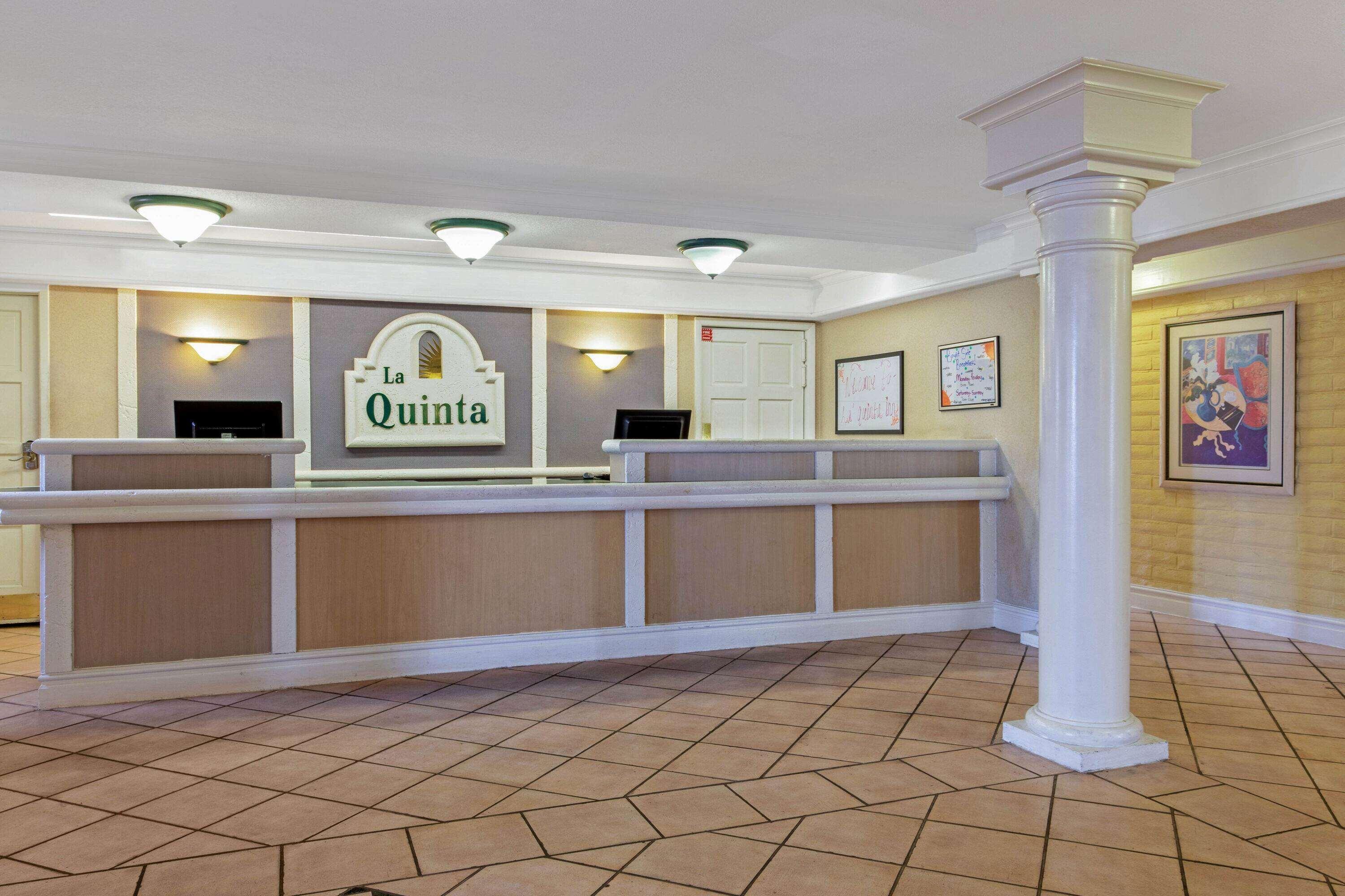 La Quinta By Wyndham Tampa Bay Clearwater Hotel 3*
