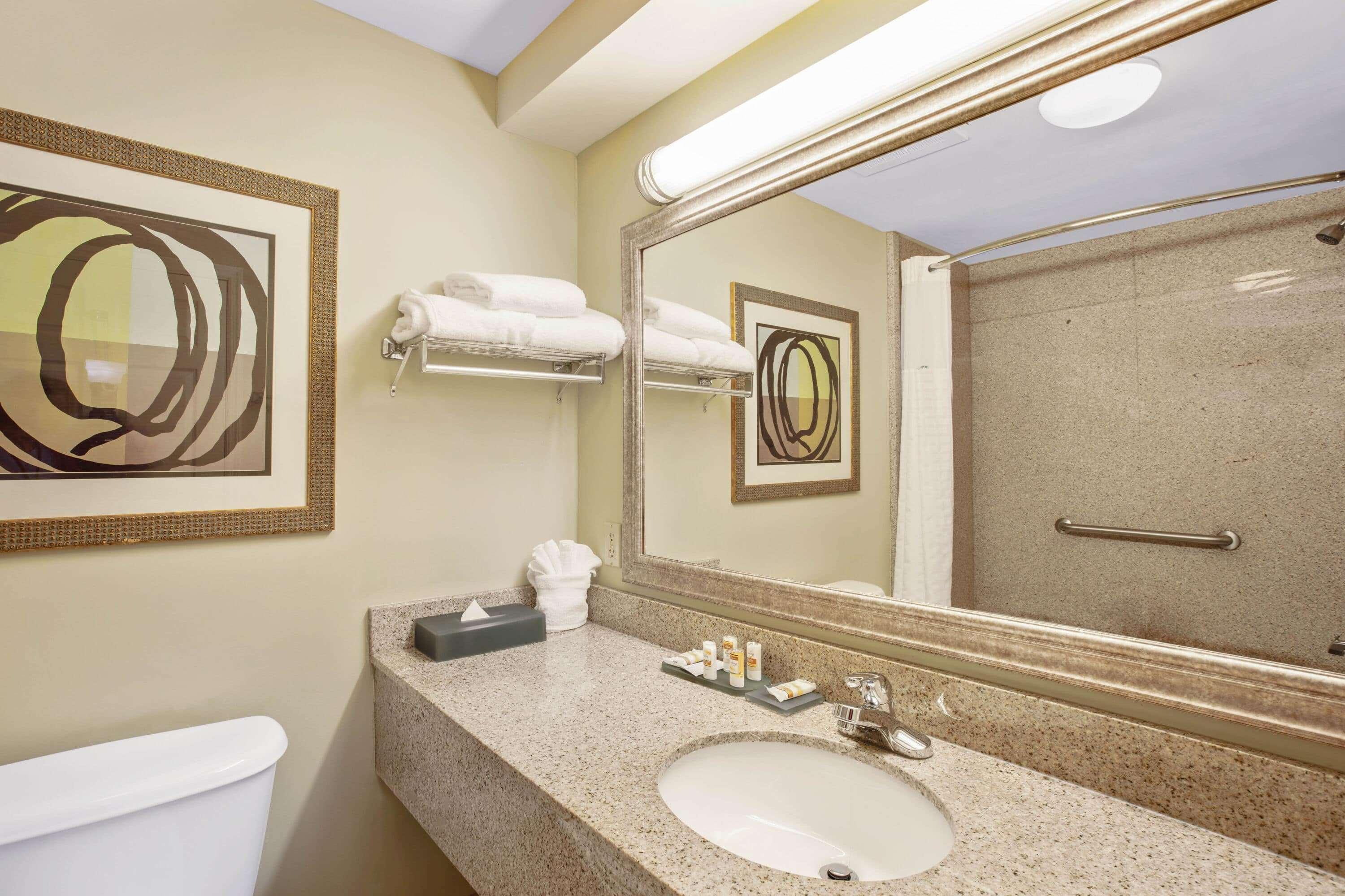 Hotel La Quinta By Wyndham Pcb Coastal Palms Upper Grand Lagoon