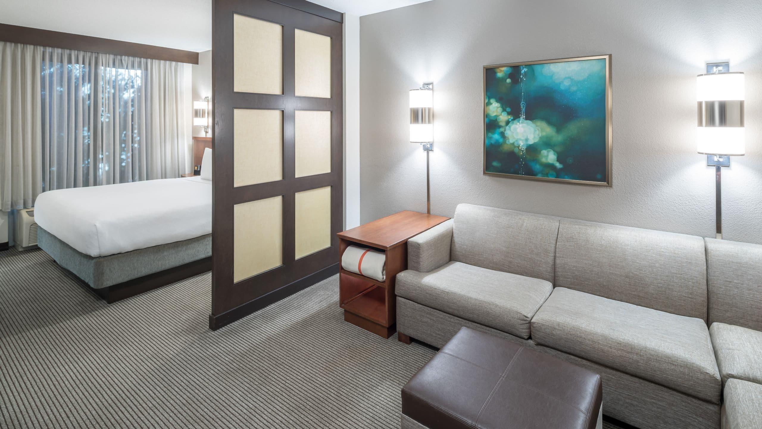 Hotel Hyatt Place Airport 4*
