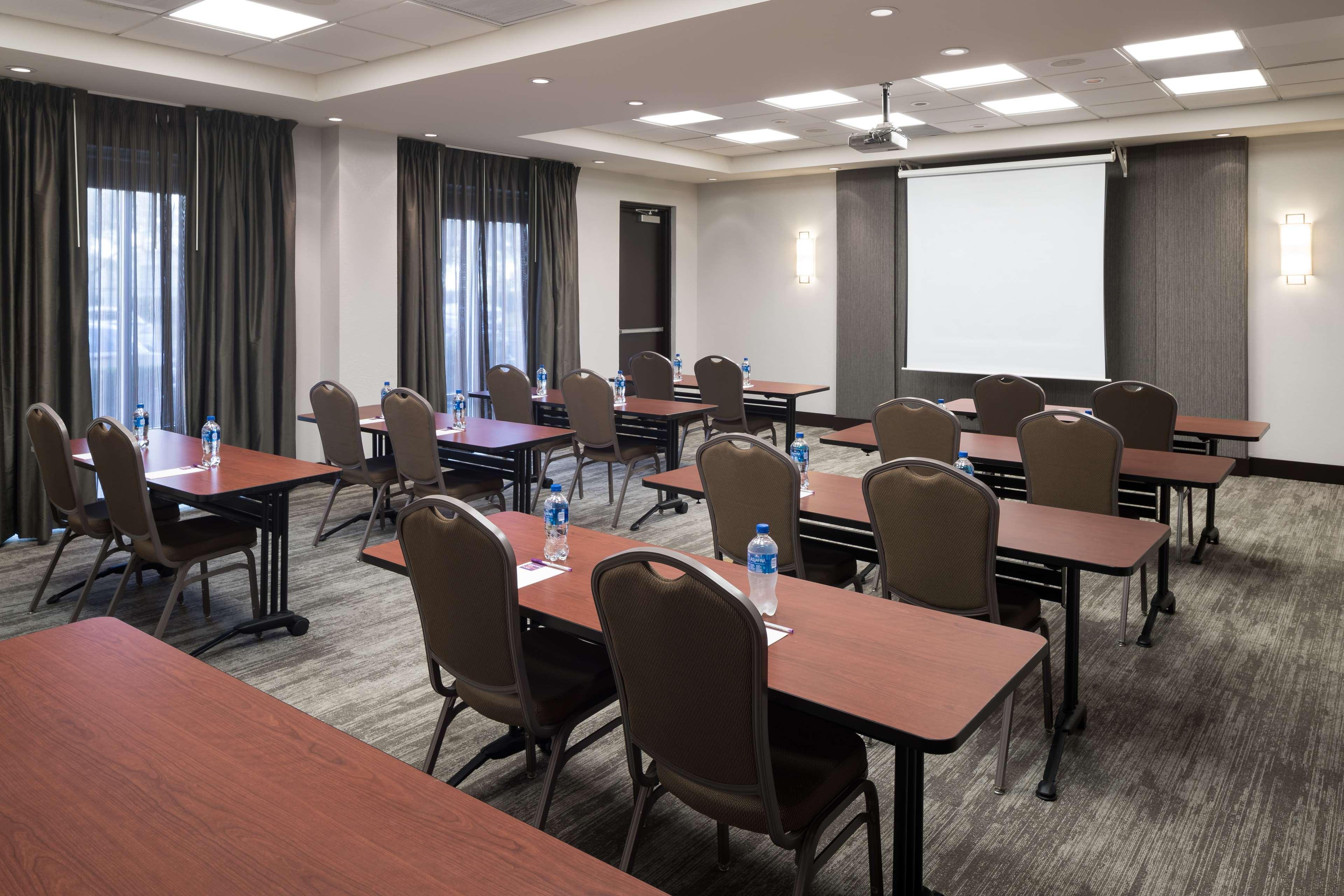 Hyatt Place Airport Jacksonville