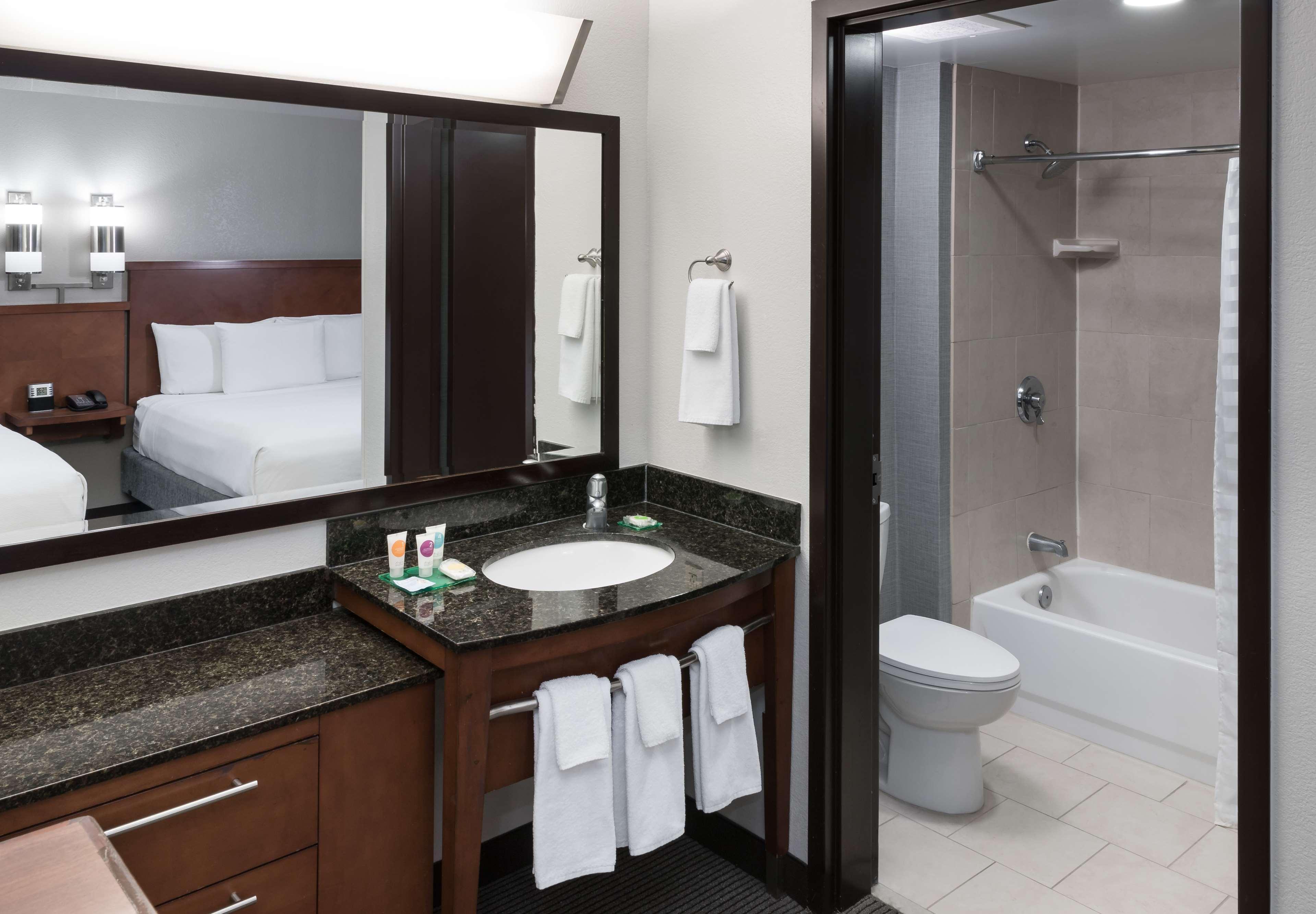 Hyatt Place Airport
