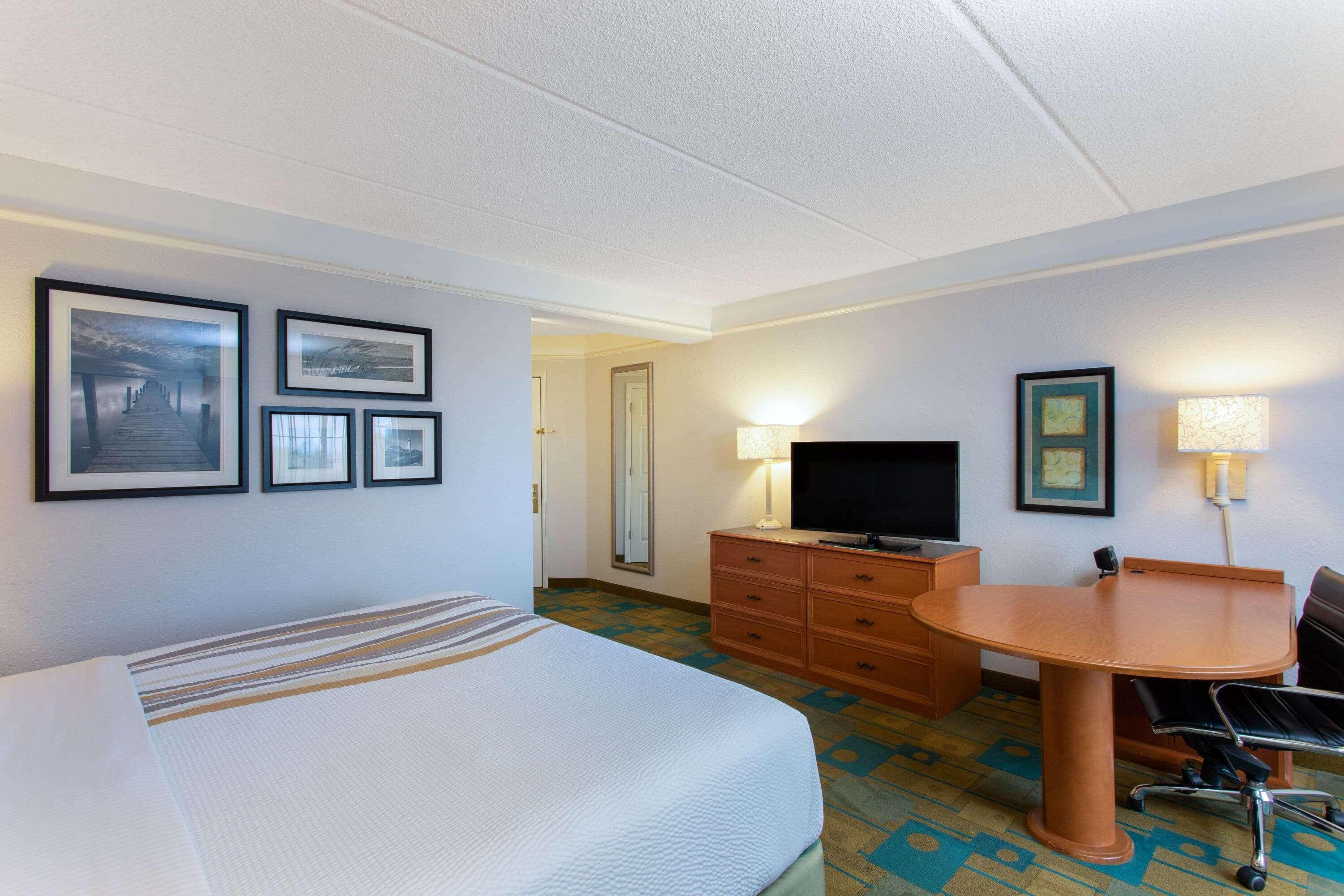 Hotel La Quinta By Wyndham Butler Blvd 3*