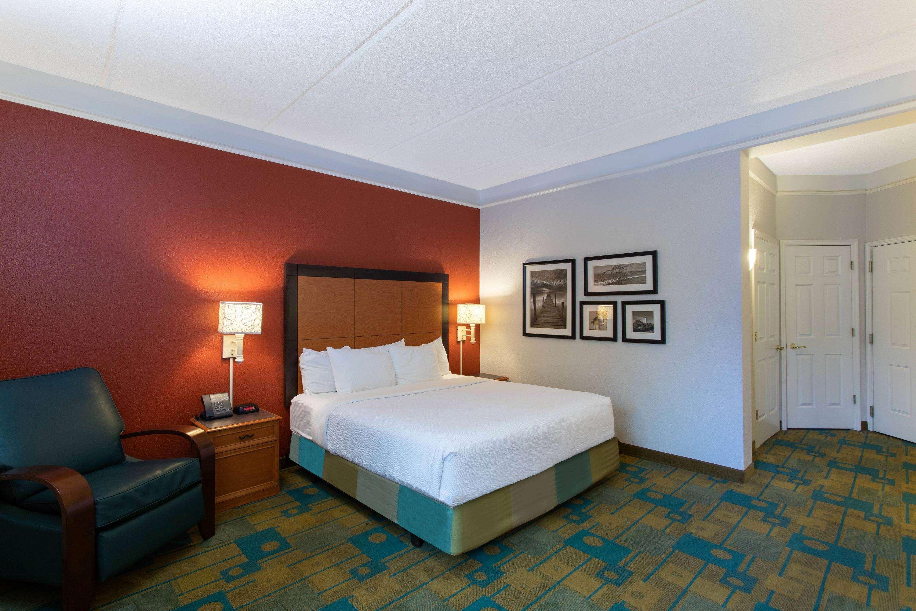Hotel La Quinta By Wyndham Butler Blvd 3*