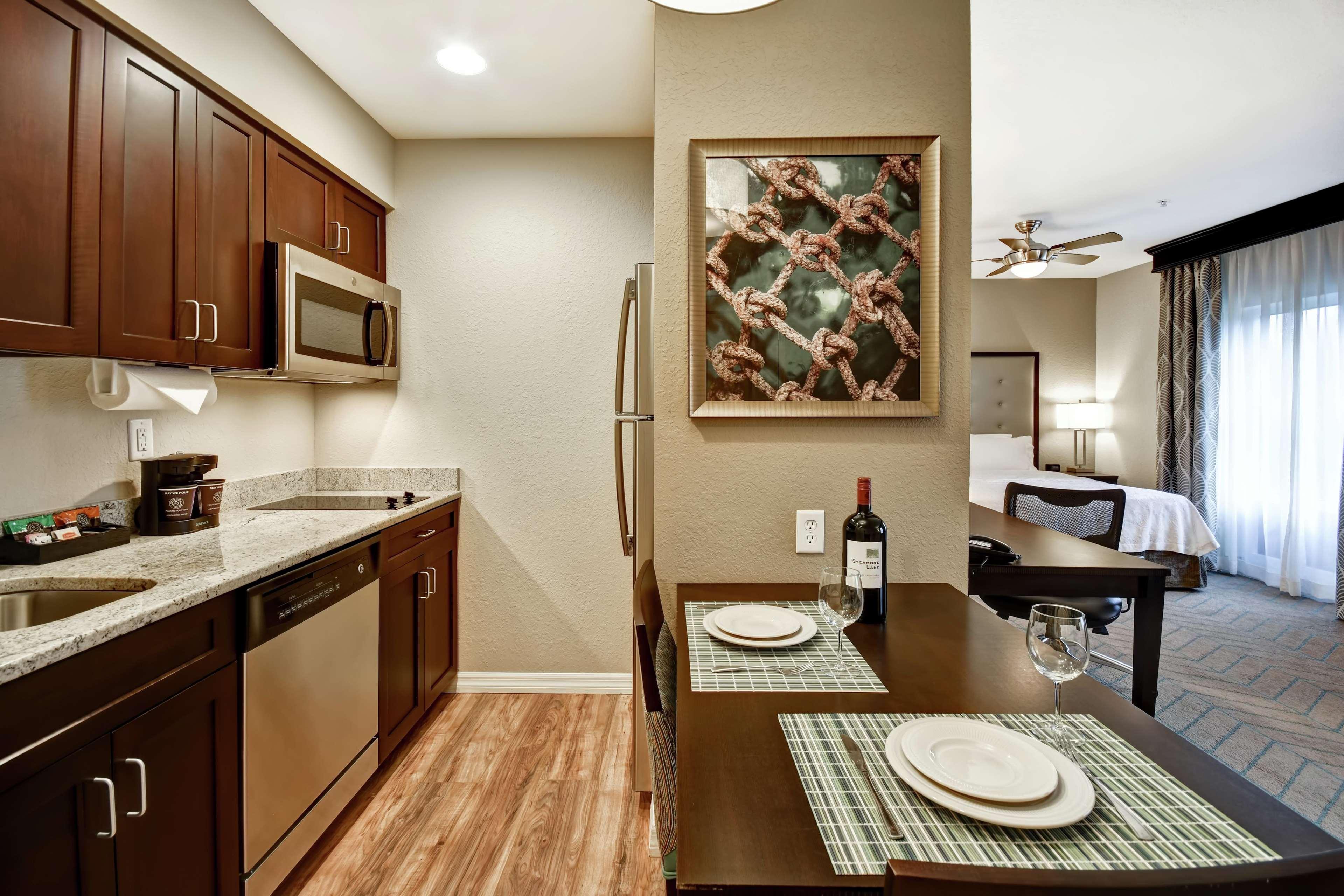 Hotel Homewood By Hilton Tampa-port Richey 3*