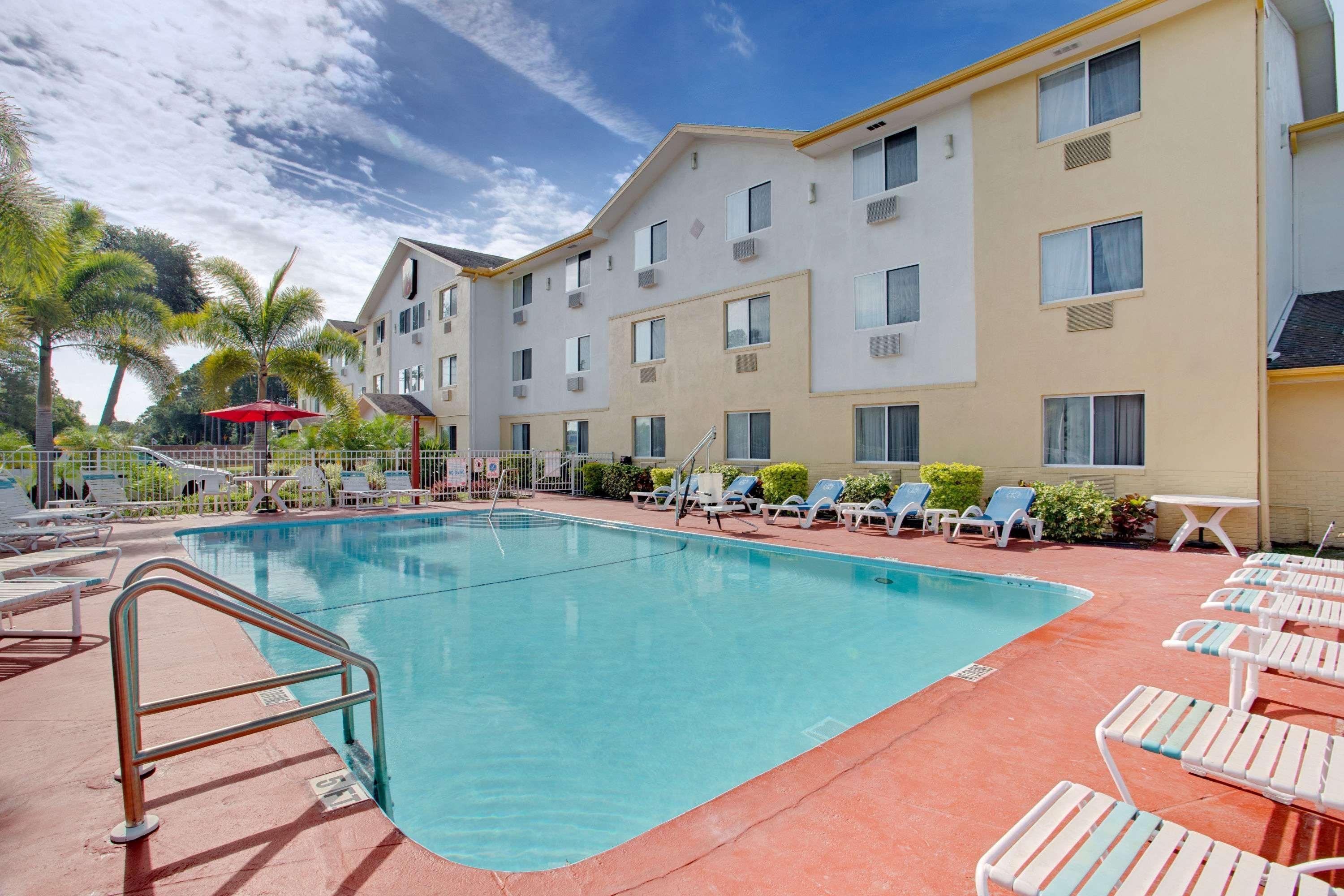 Super 8 By Wyndham Clearwater/st. Petersburg Airport 3*