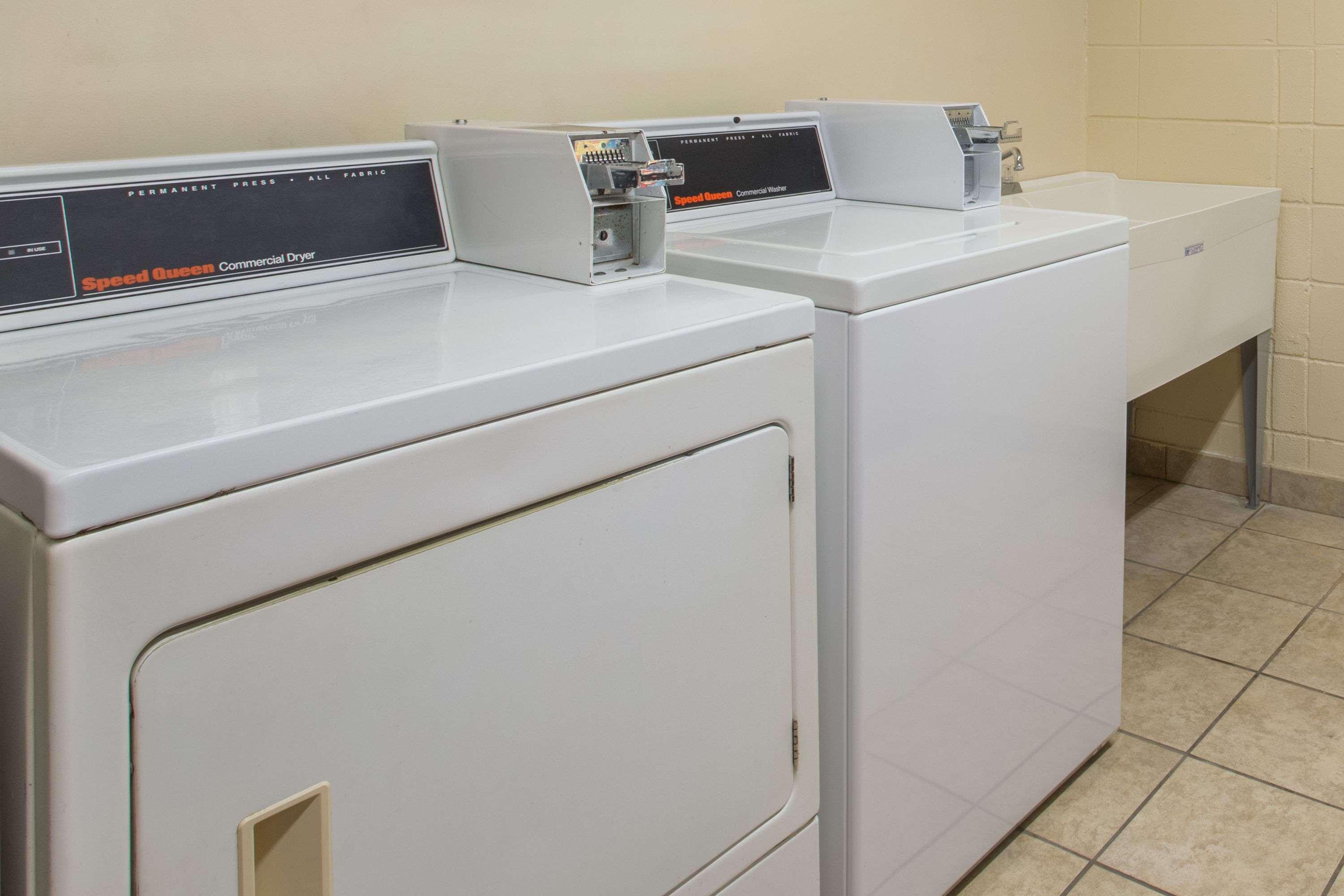 Days & By Wyndham - Near Beaches Hurlburt 3* Navarre
