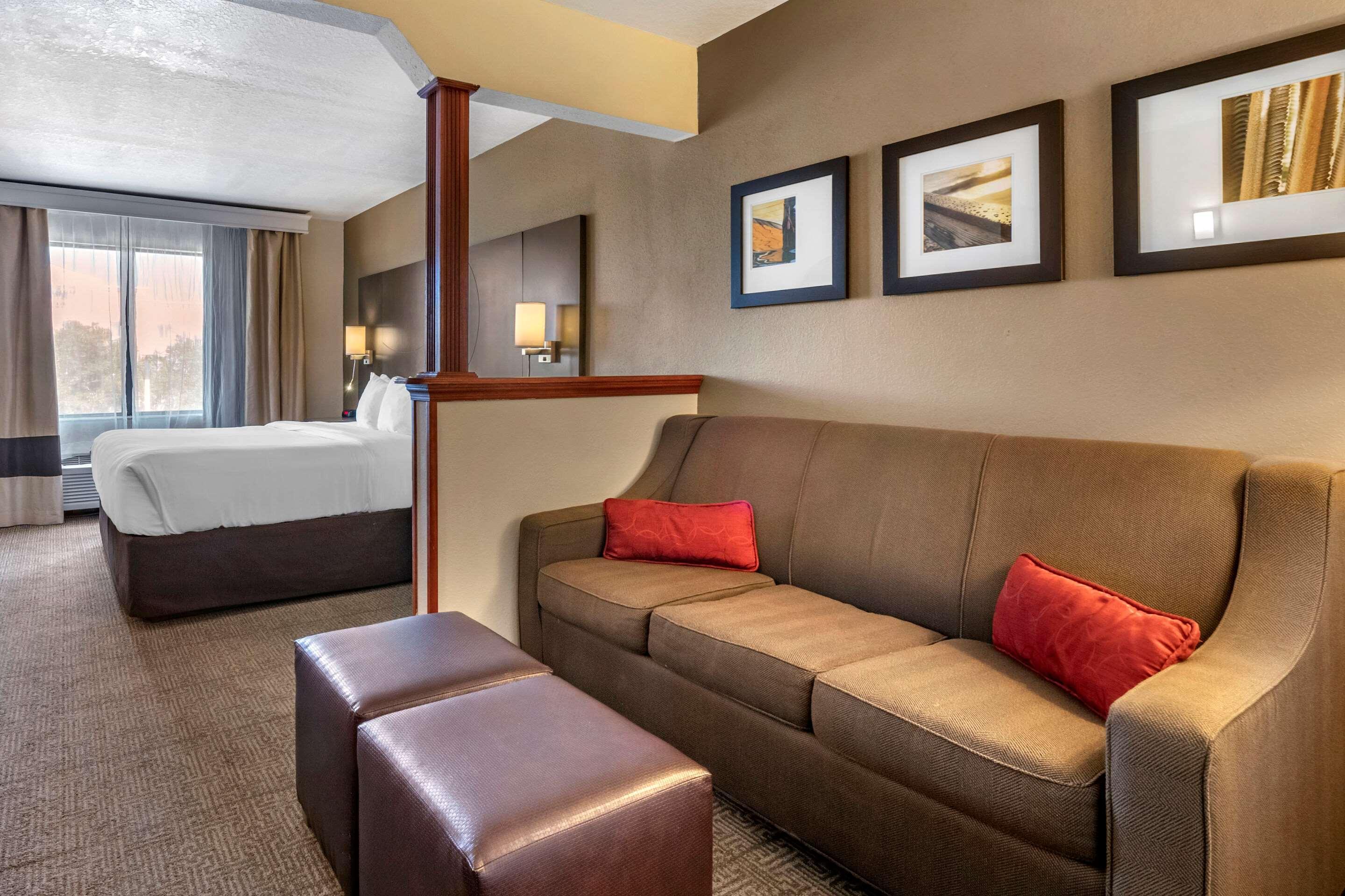 Comfort Pierce I-95 Hotel