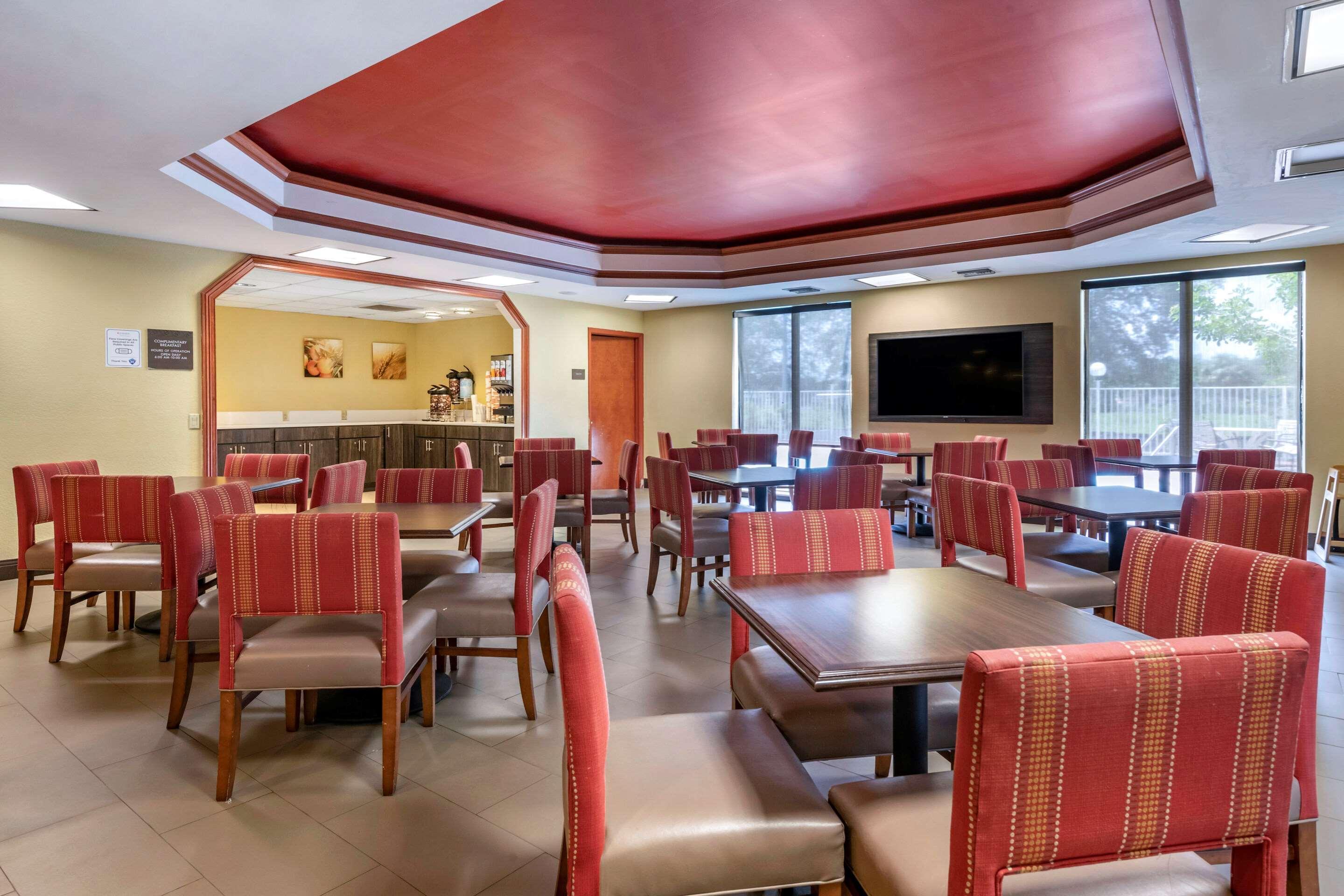 Comfort Pierce I-95 Hotel