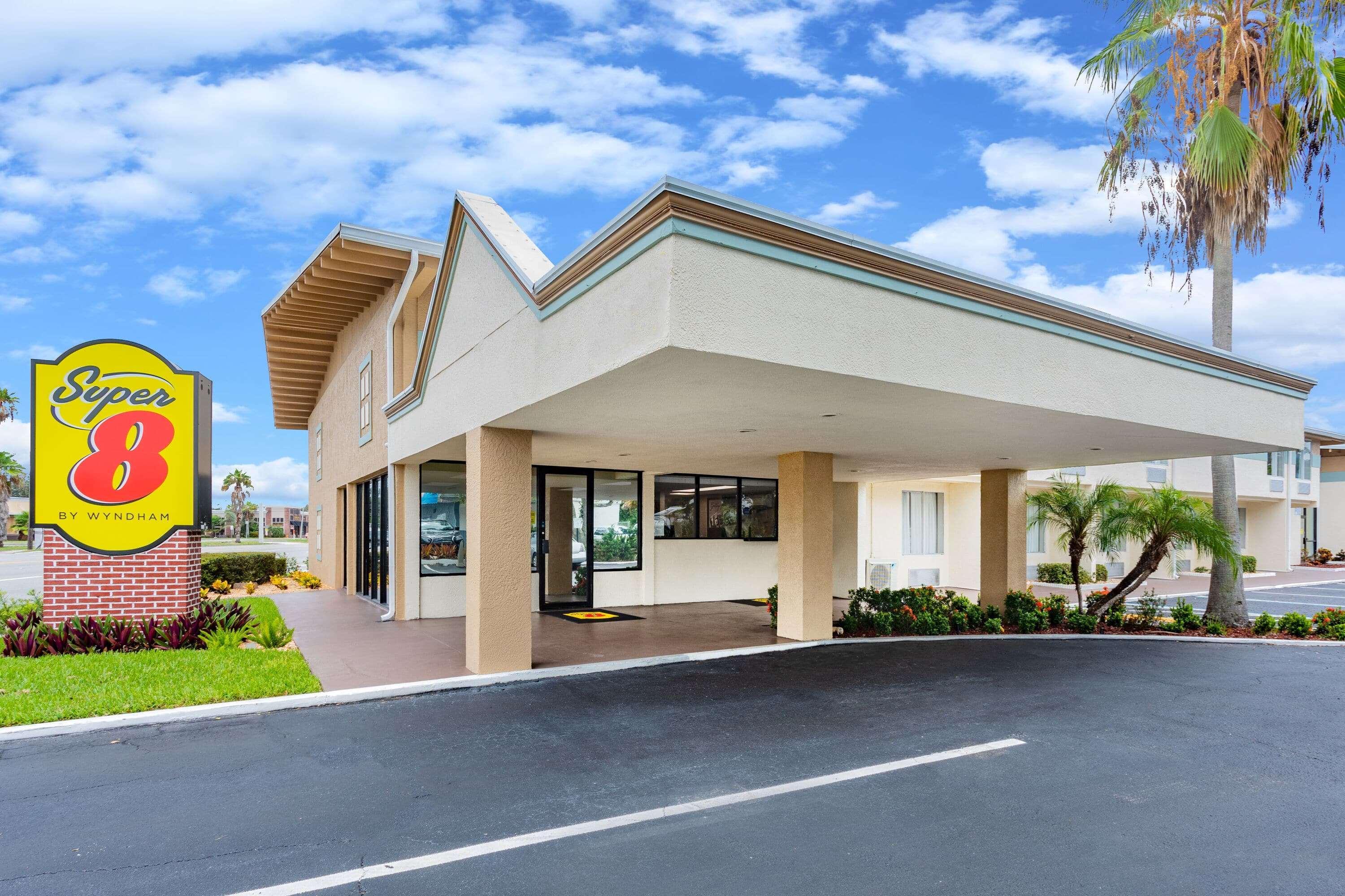 Motel Super 8 By Wyndham Melbourne