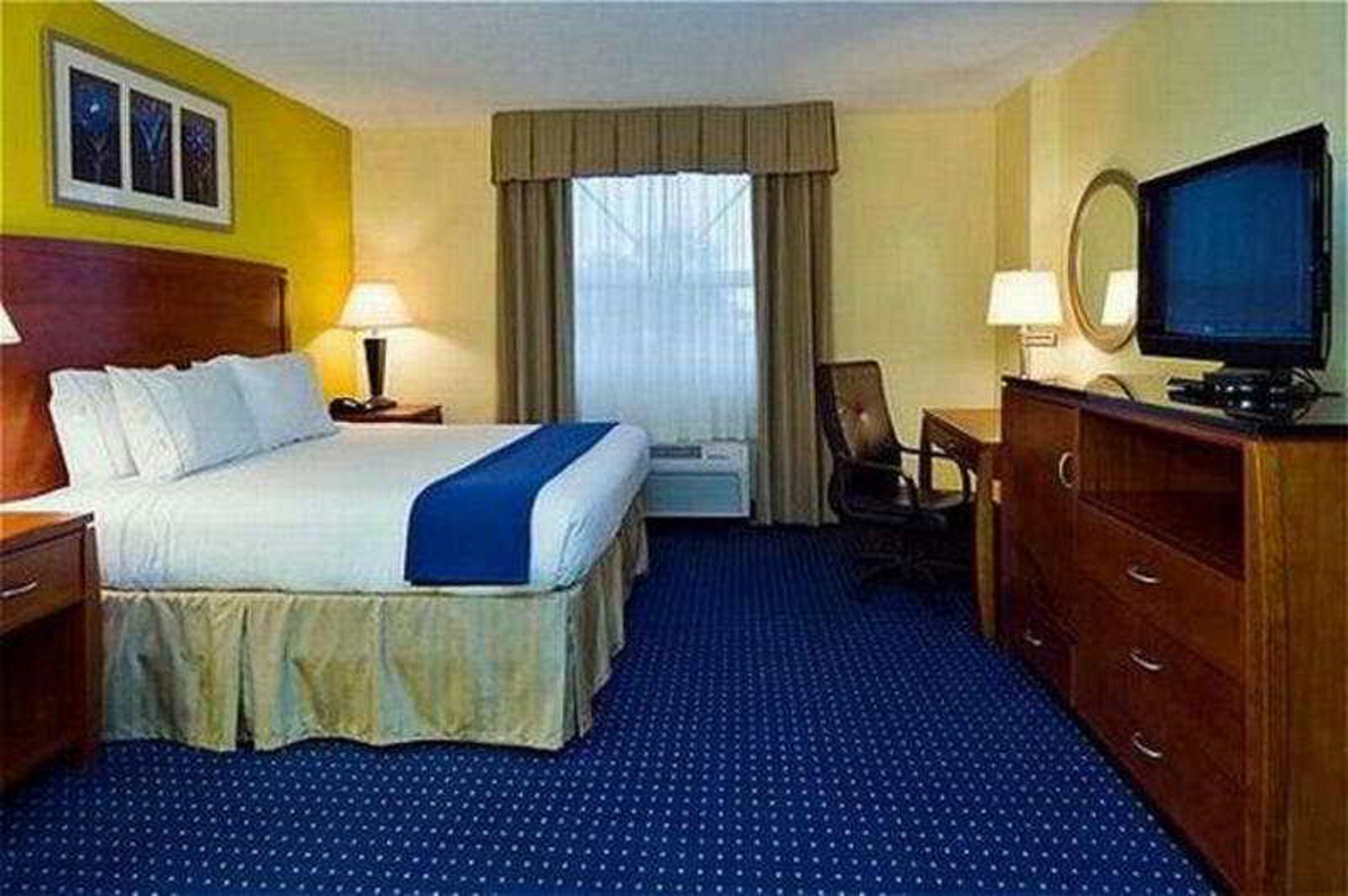 Express Miami Airport Area By Ihg 3*