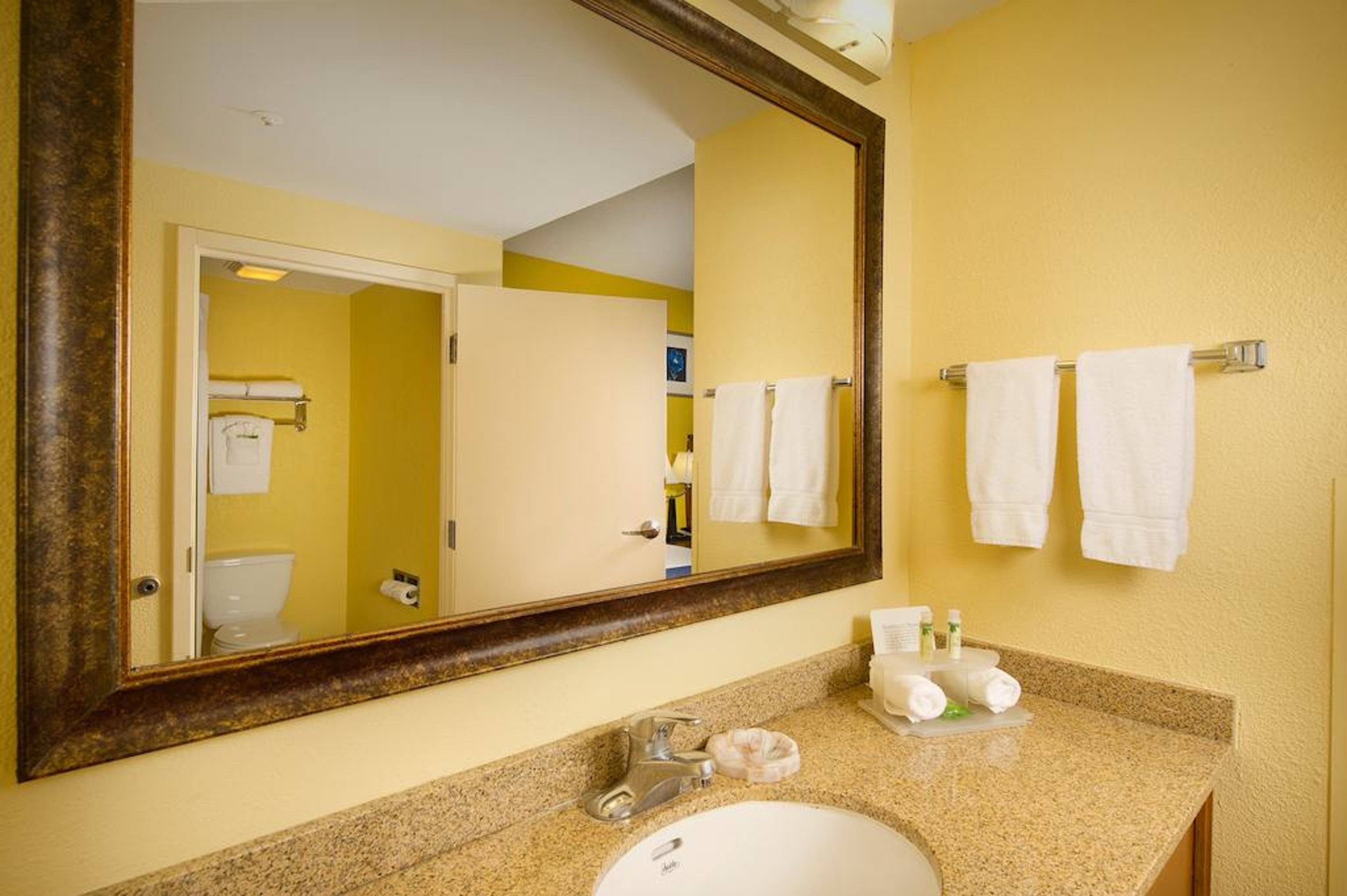 Express Miami Airport Area By Ihg Hotel Doral