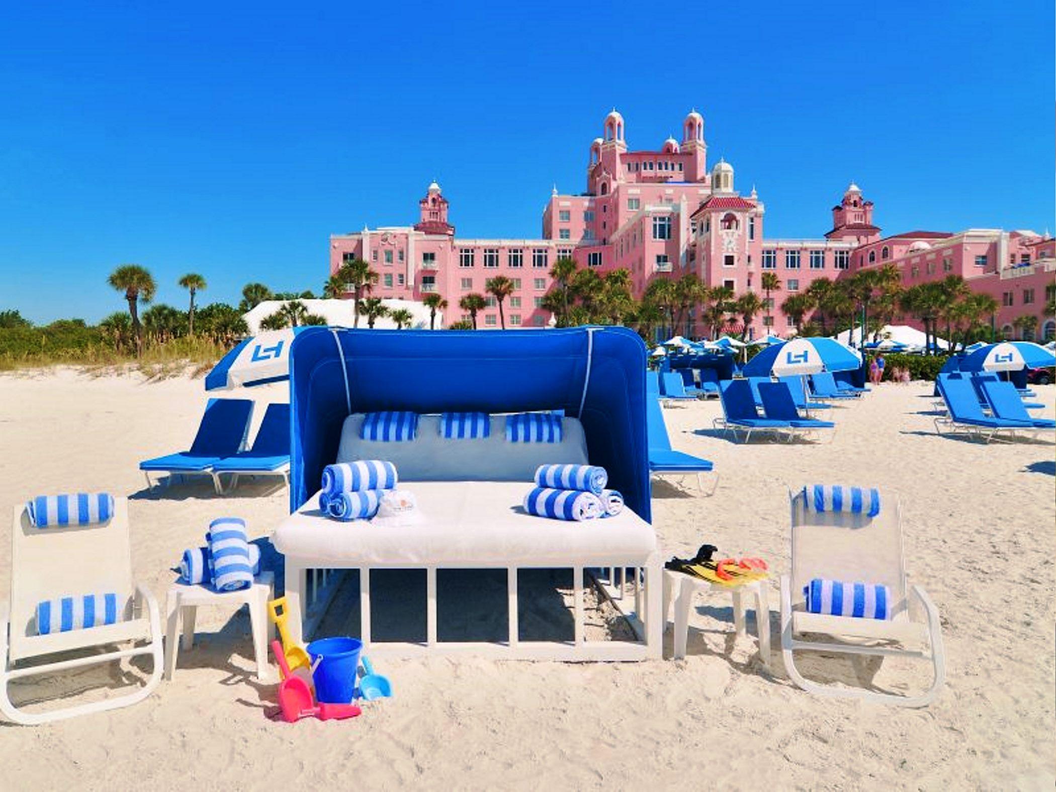 House By The Don Cesar Hotel 3*