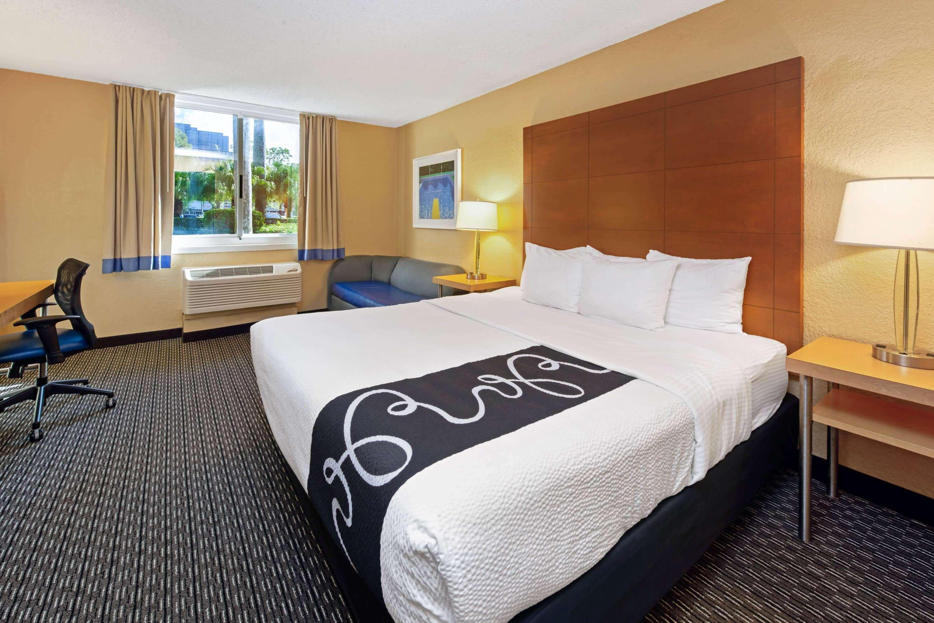 La Quinta By Wyndham South Hotel Coral Springs