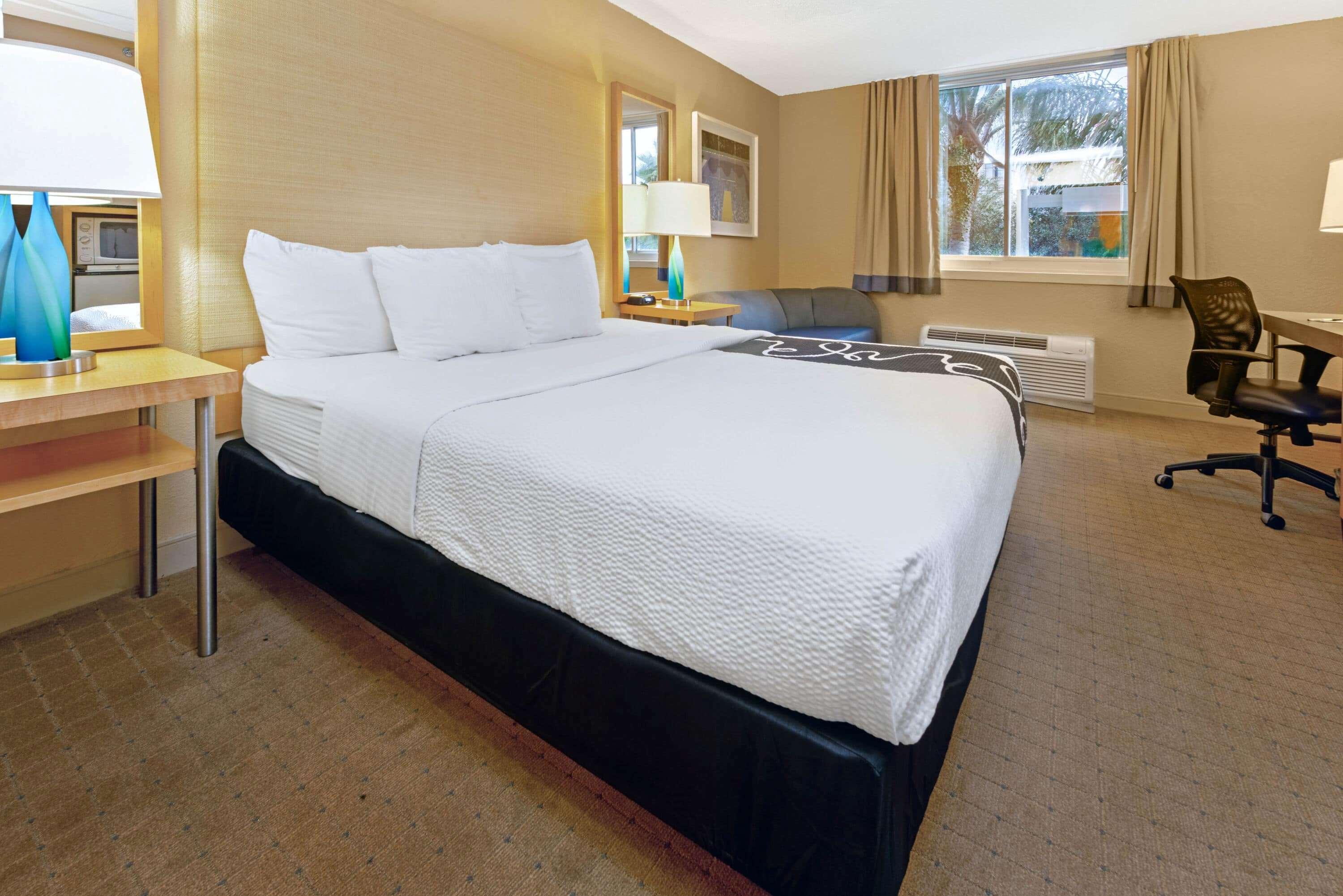 La Quinta By Wyndham South Hotel