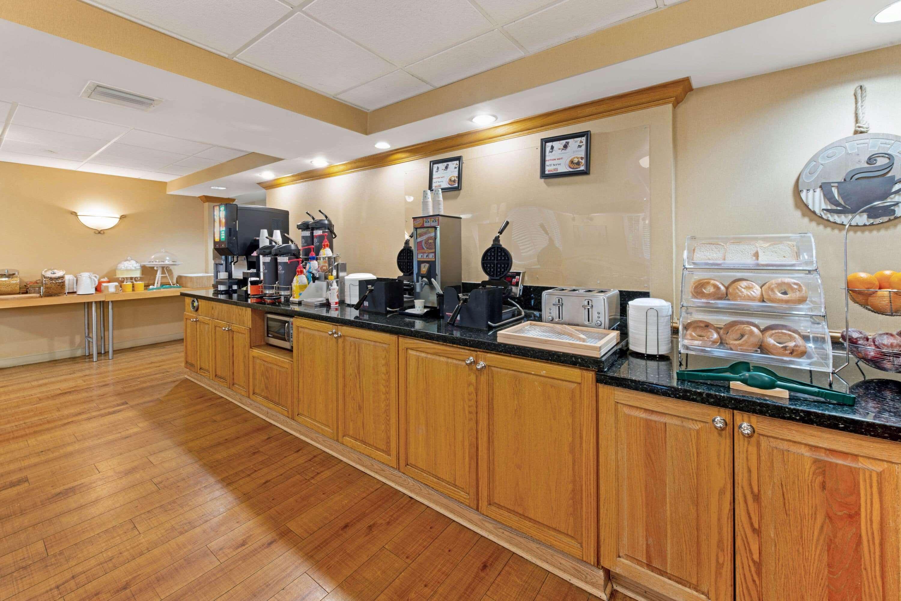 La Quinta By Wyndham South