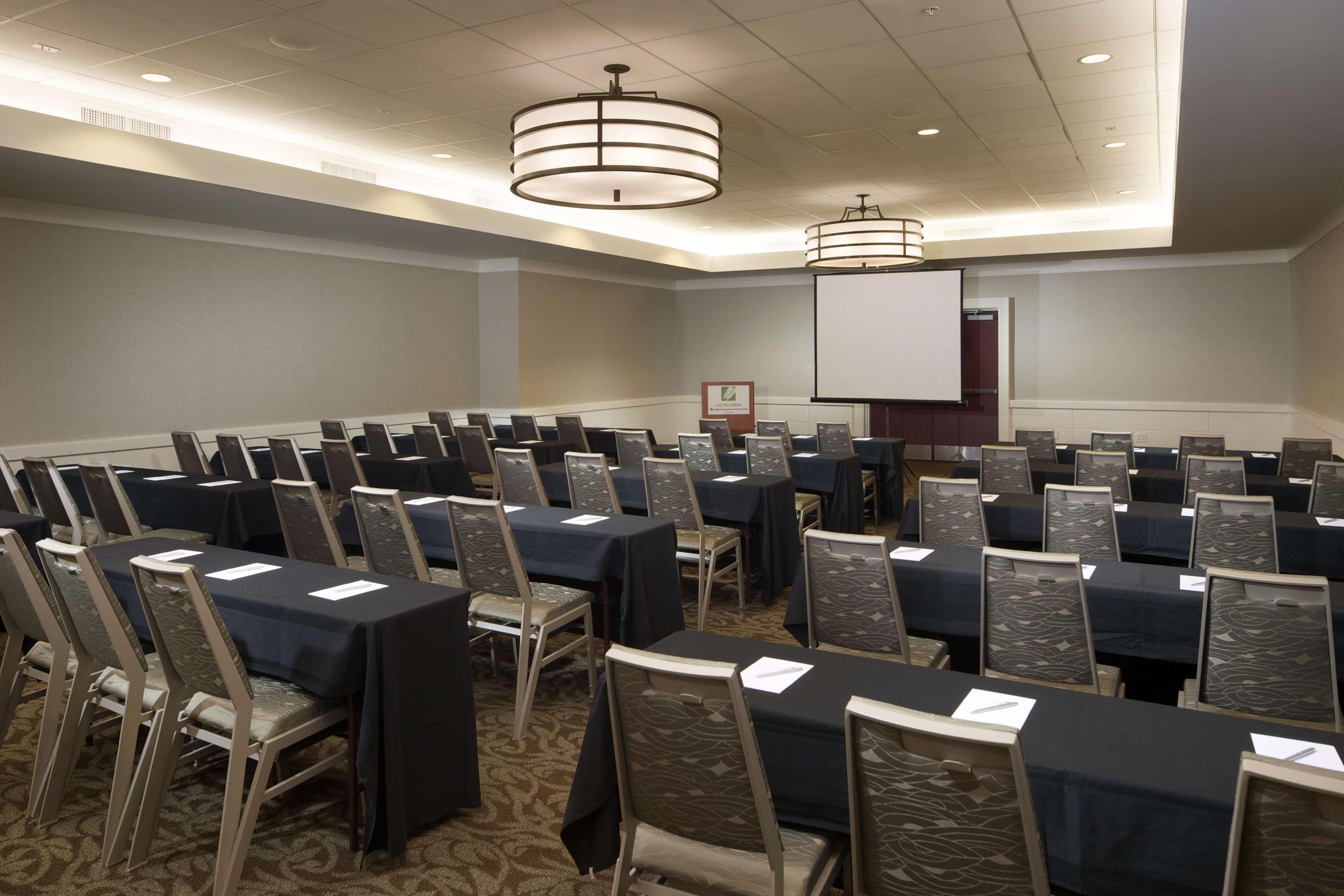 Hilton Grand Vacations Club Palmeras Orlando Resort 3*