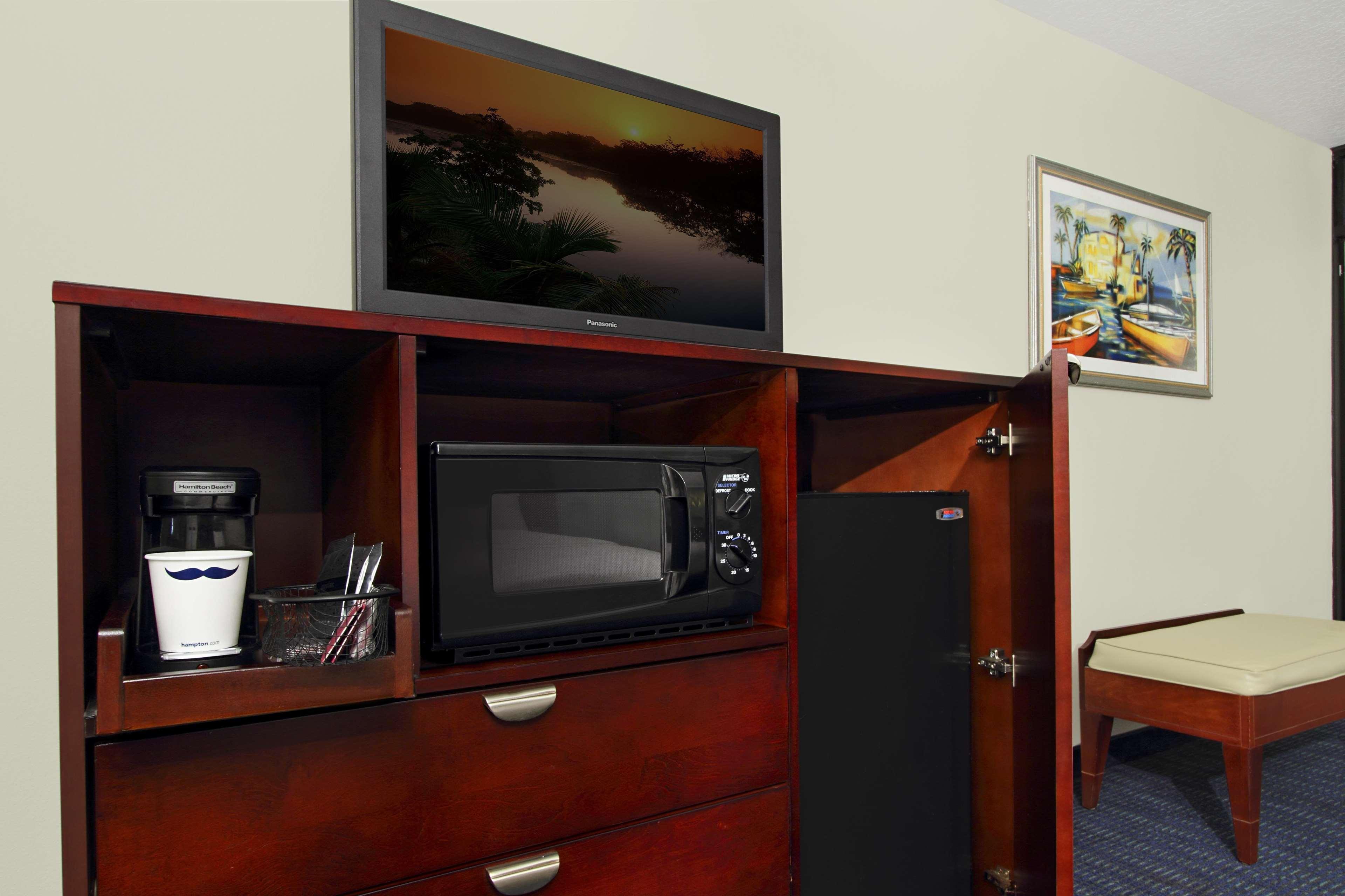 Hampton Cocoa Hotel 3*