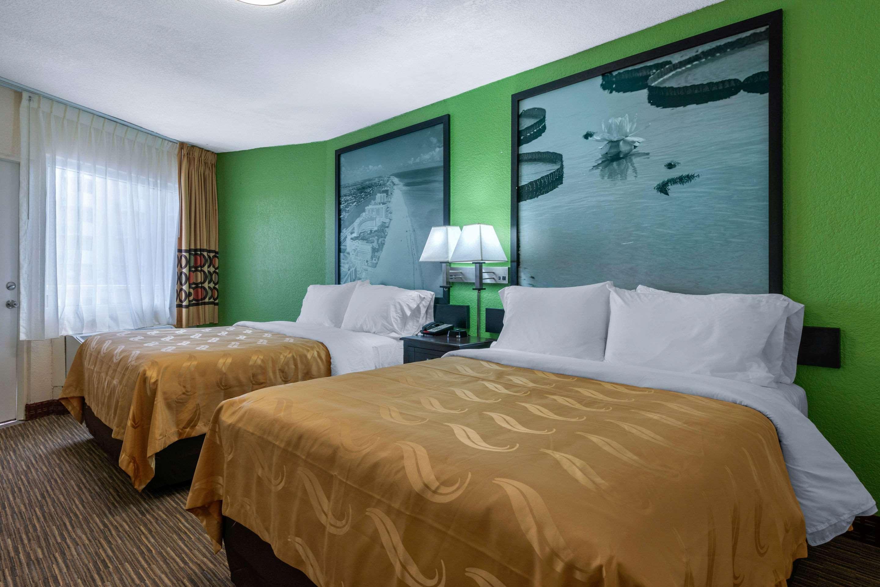 Quality Daytona Oceanfront 2* Daytona Beach