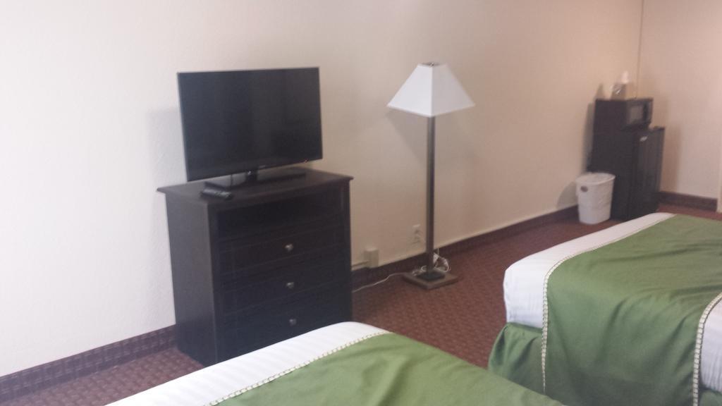 Quality Daytona Oceanfront Inn 2*