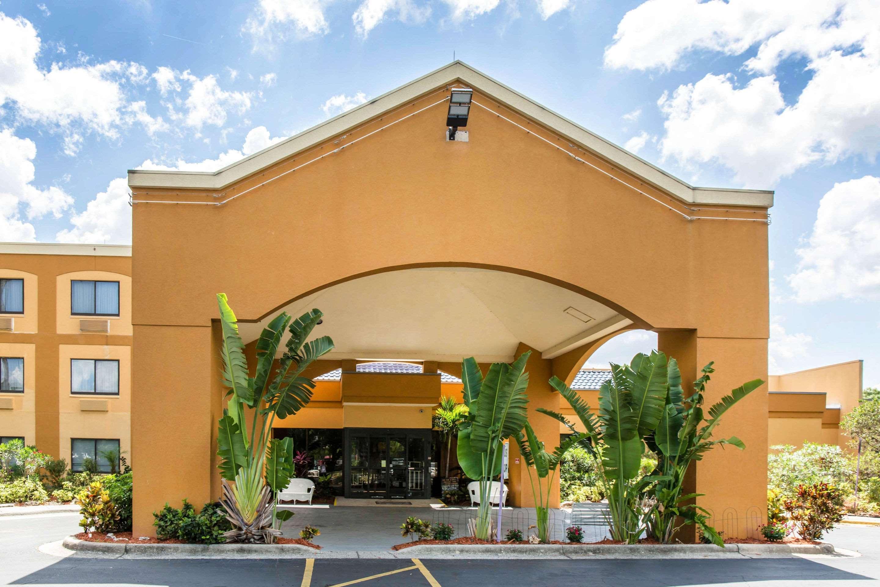Mi Casa Hotel 2*