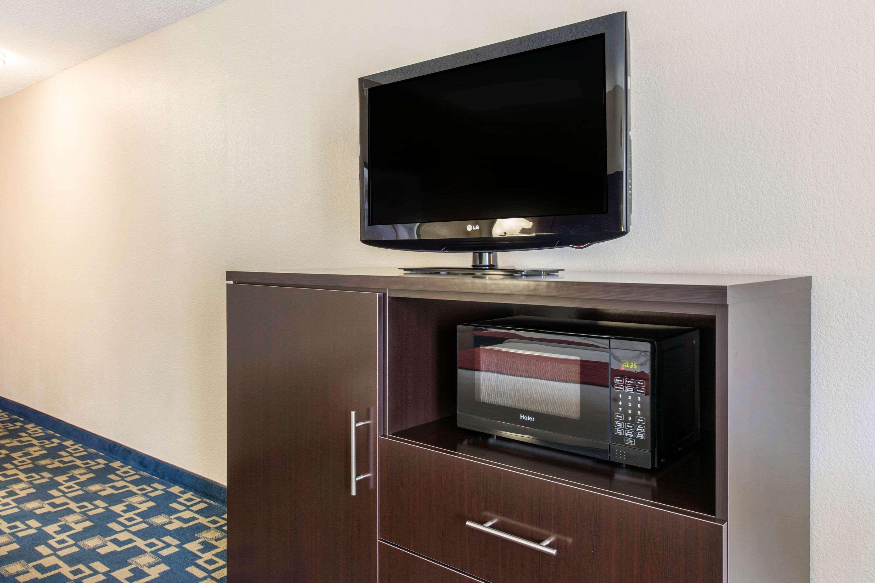 Comfort & Near Universal Resort-convention Ctr Hotel