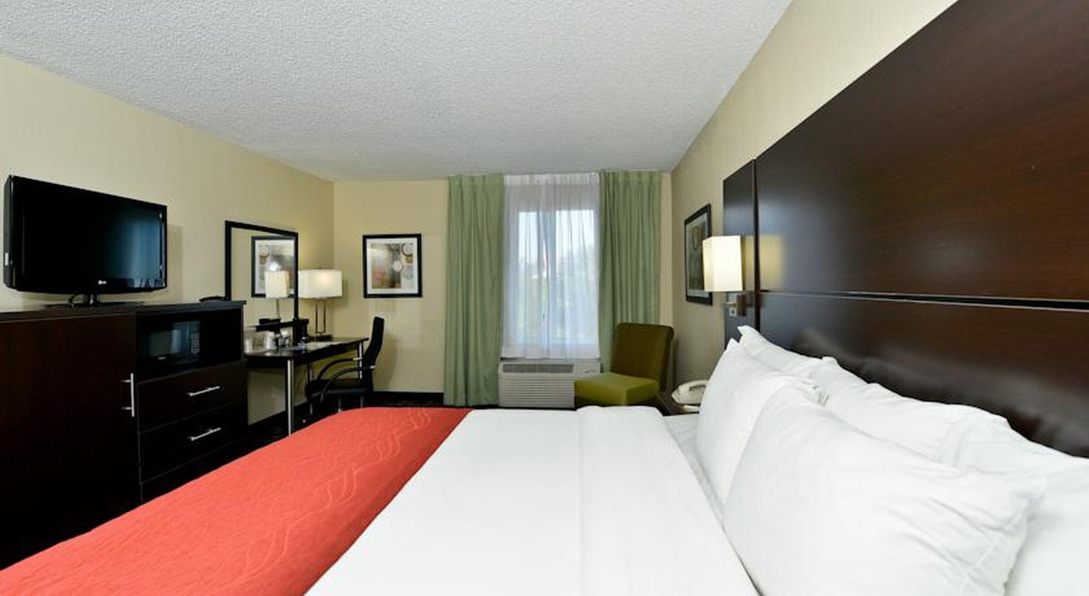 Comfort & Near Universal Resort-convention Ctr Hotel 3*