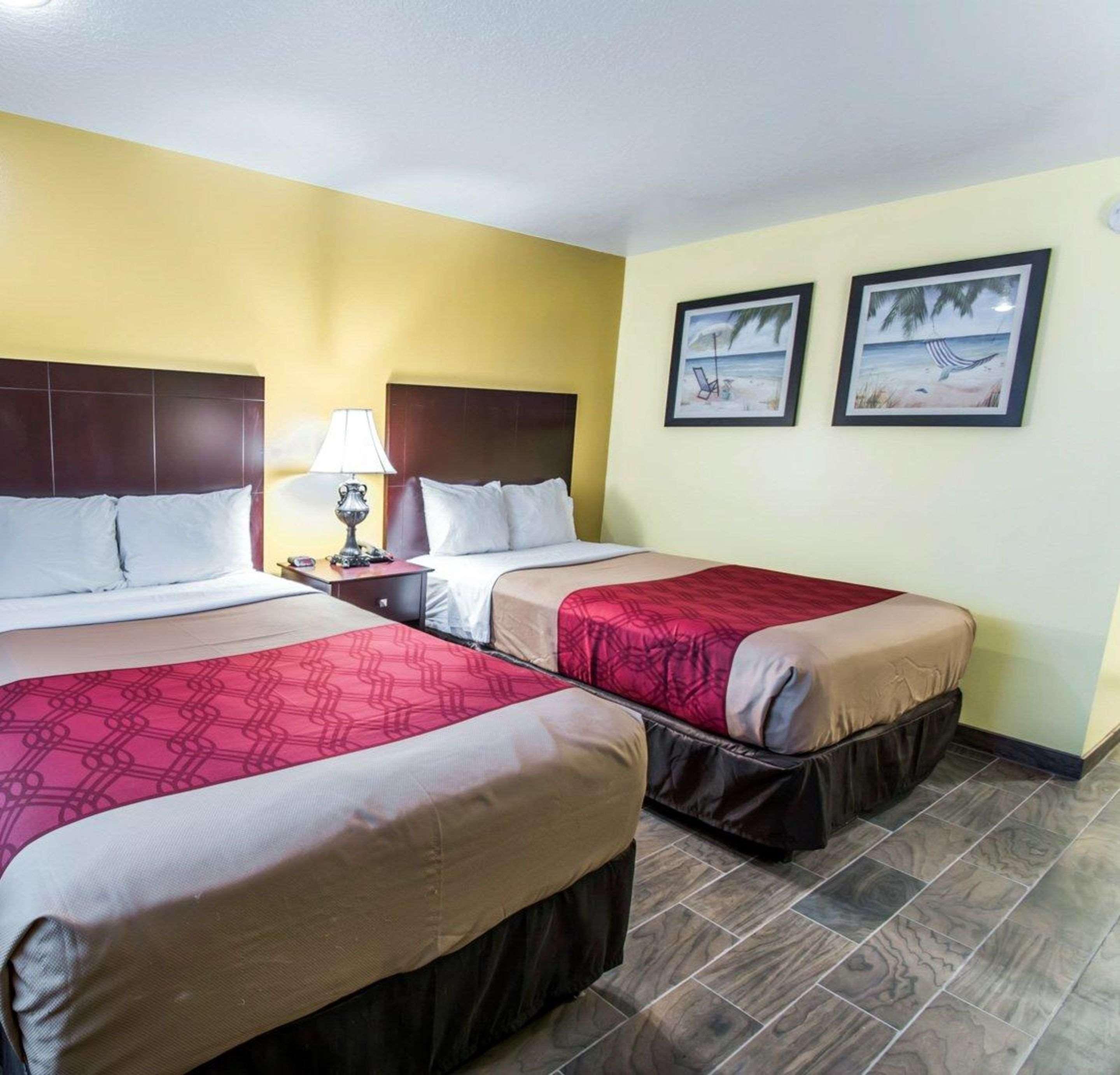 Lodge Econo Cocoa - Near The Port