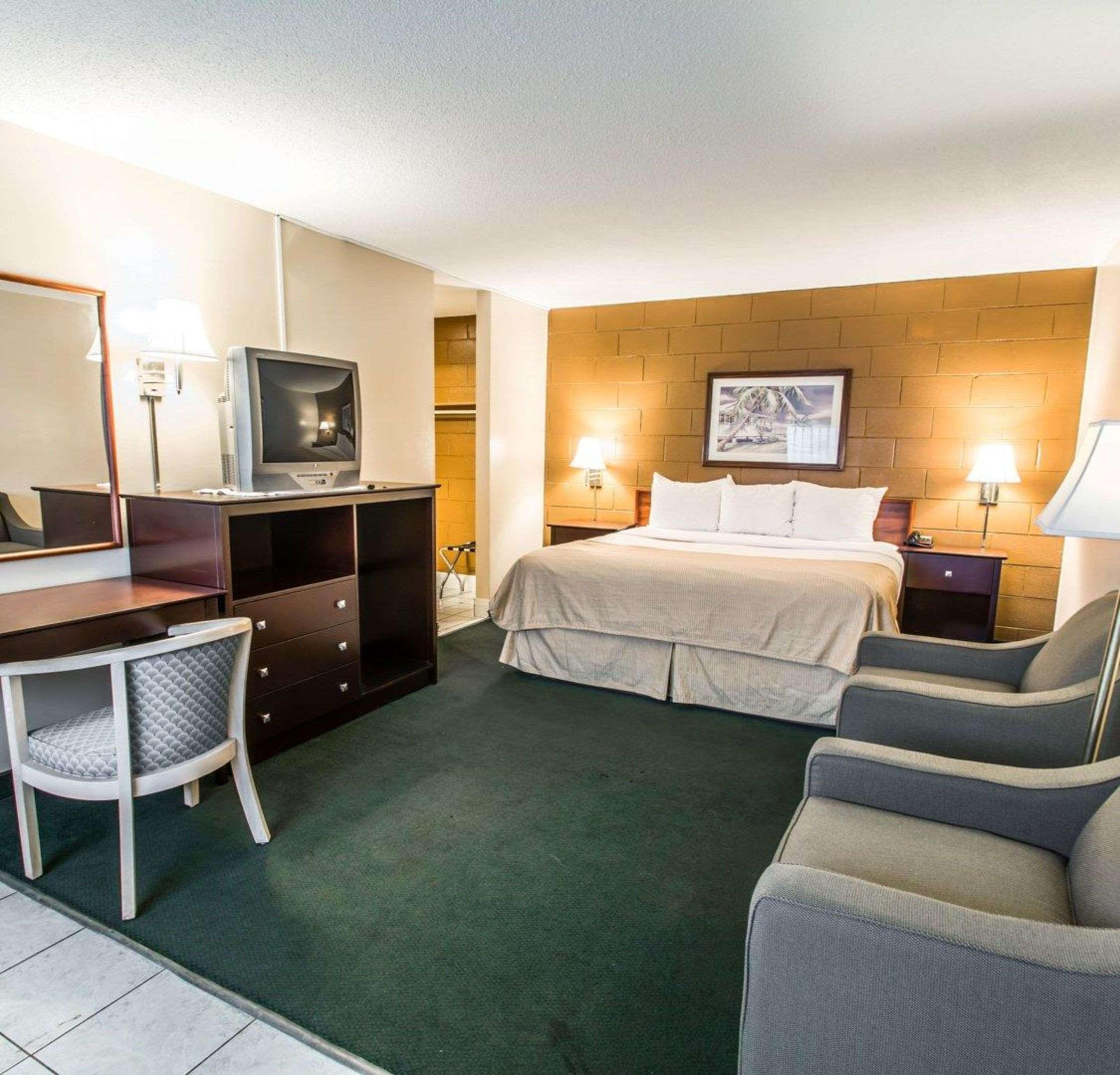 Lodge Econo Cocoa - Near The Port
