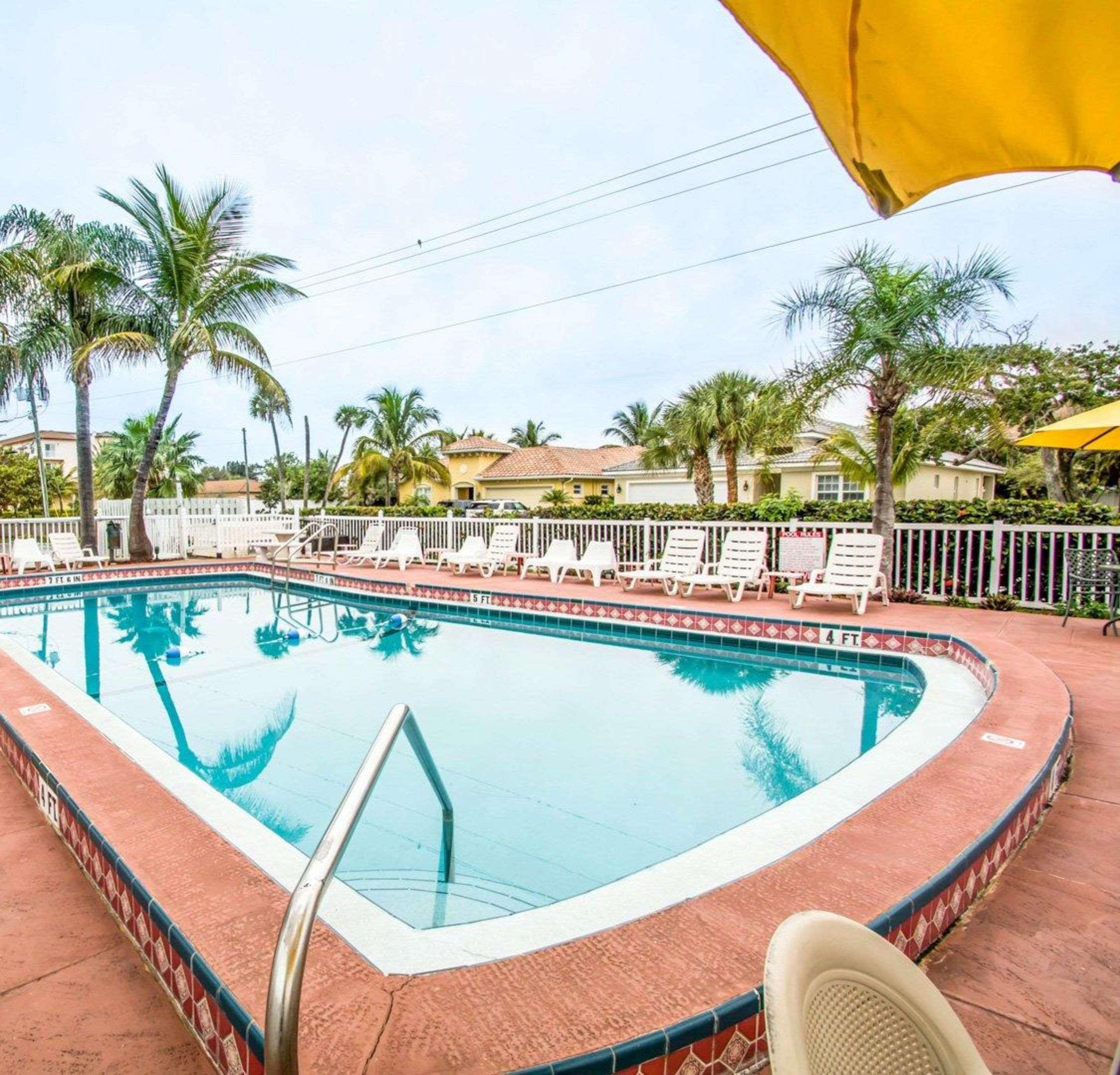 Econo Cocoa - Near The Port Lodge Cocoa Beach