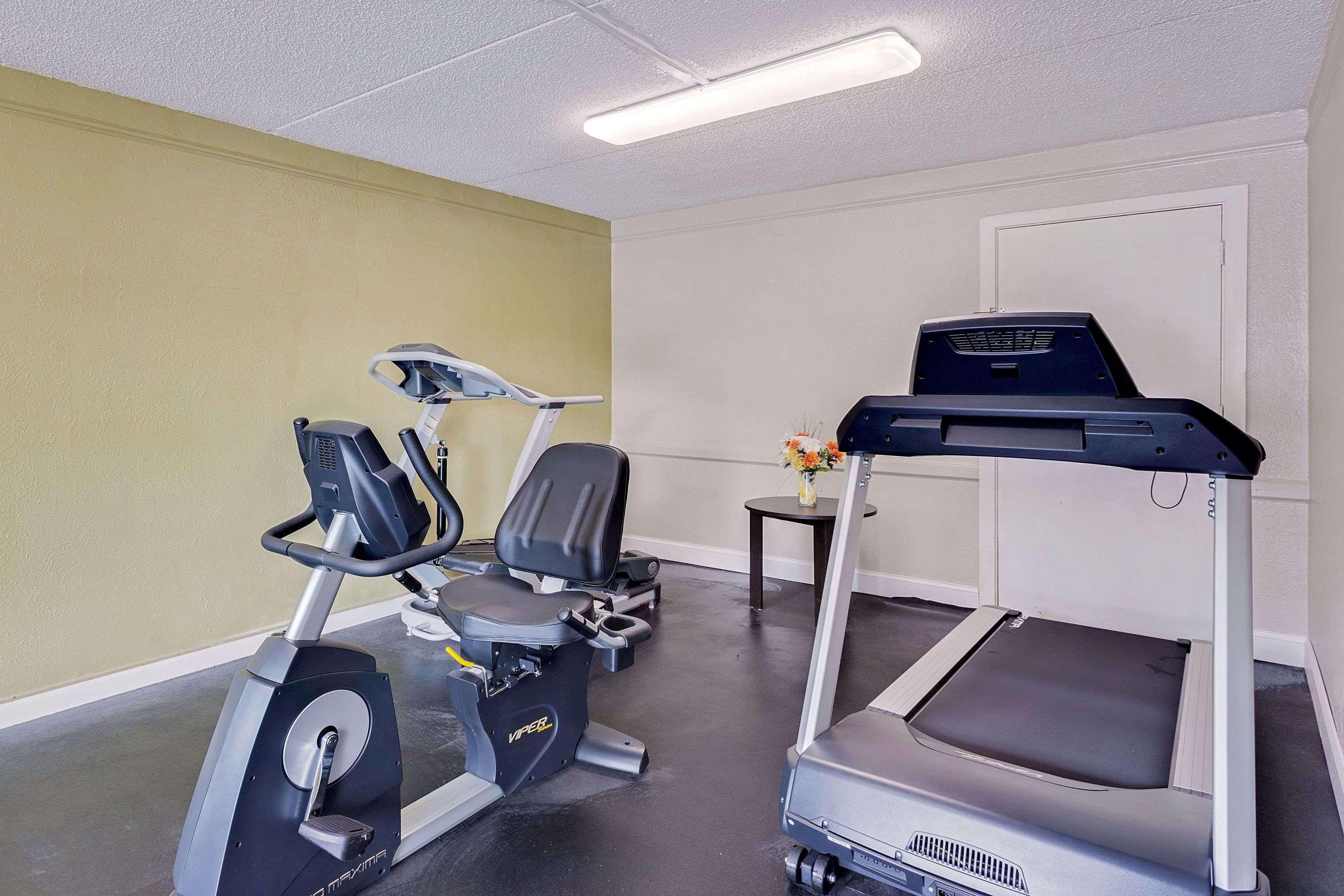 Hotel Baymont By Wyndham Orange Park 2*