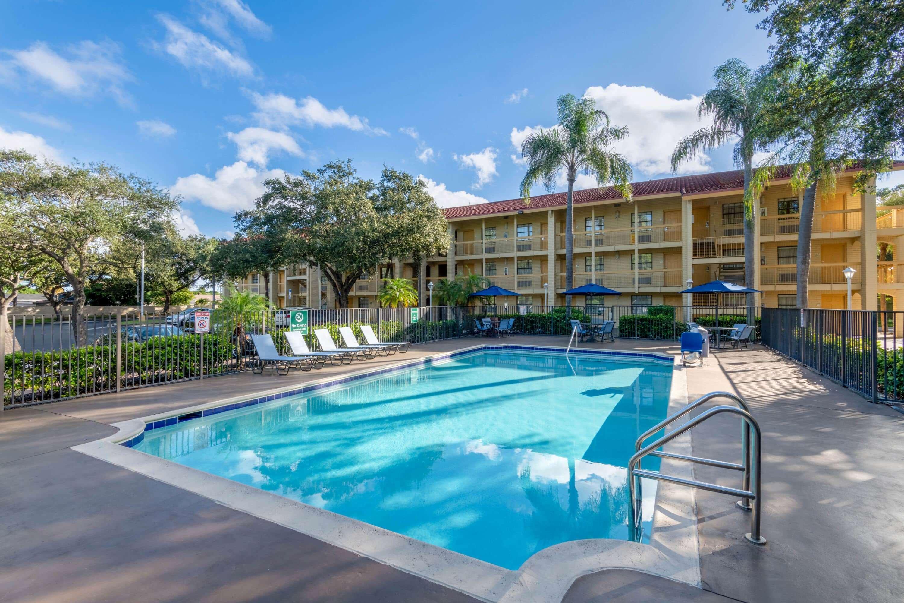 La Quinta East Deerfield - Boca Raton Hotel Deerfield Beach