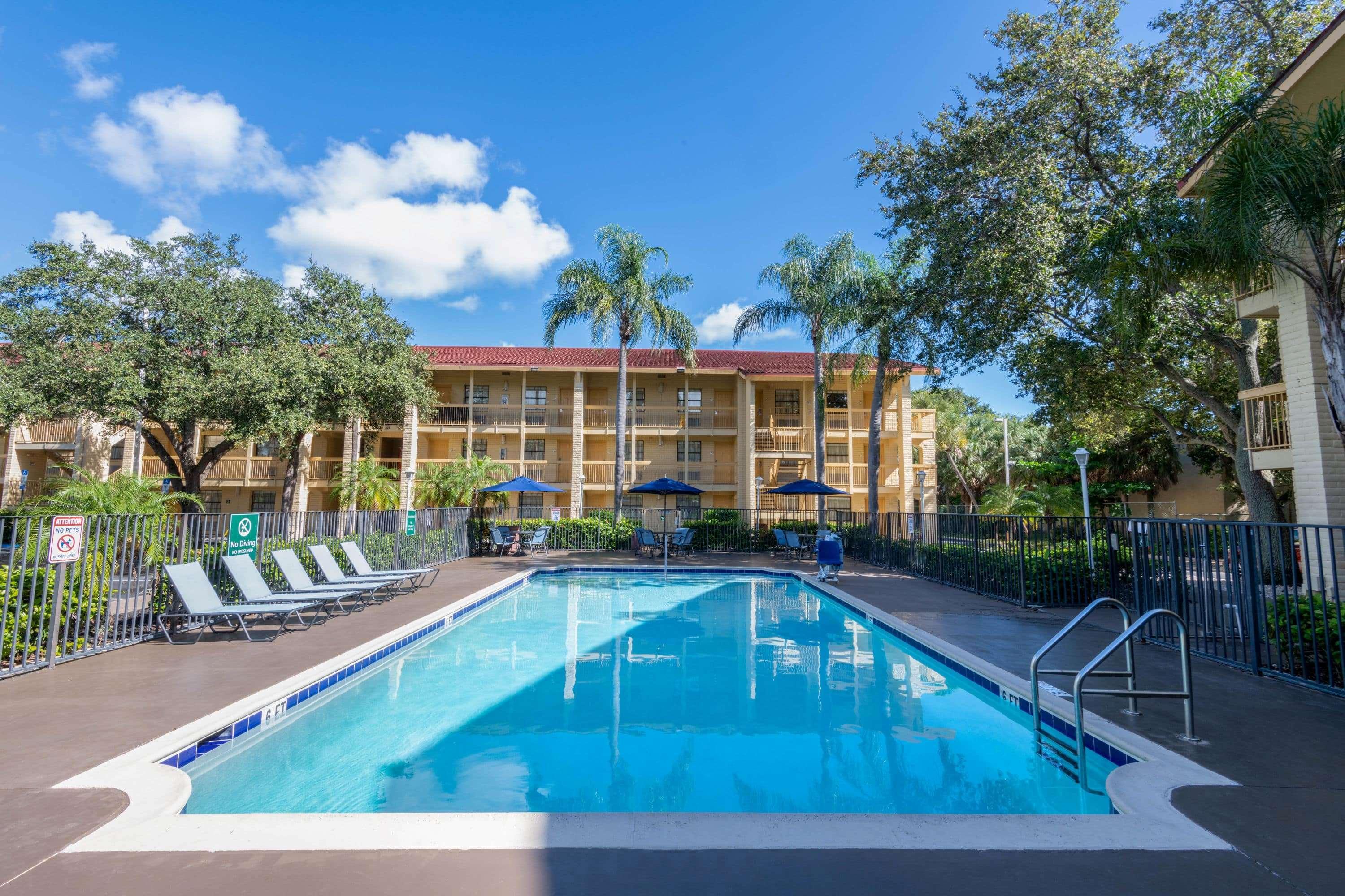 La Quinta East Deerfield - Boca Raton Hotel 2*